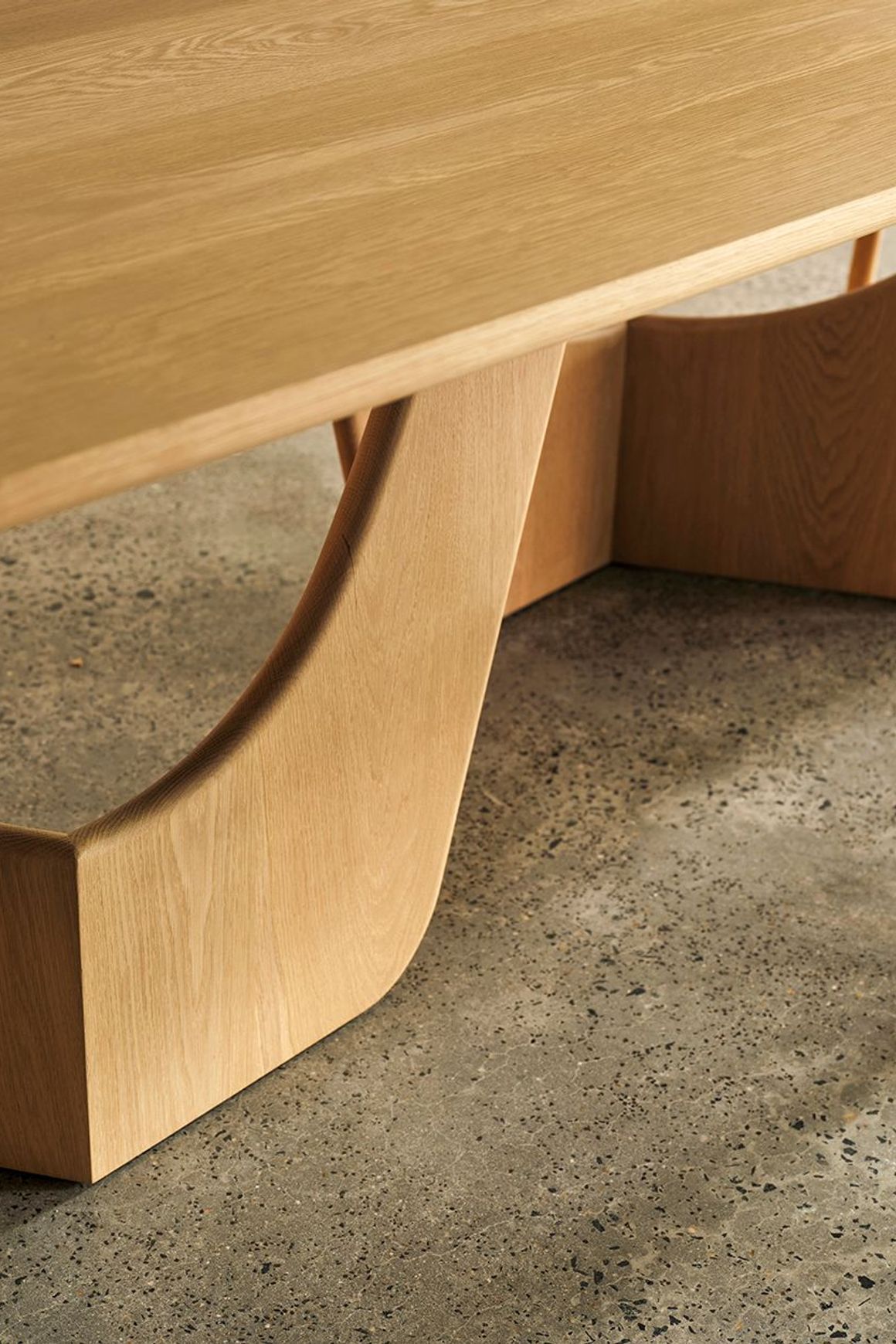 Harlan Dining Table