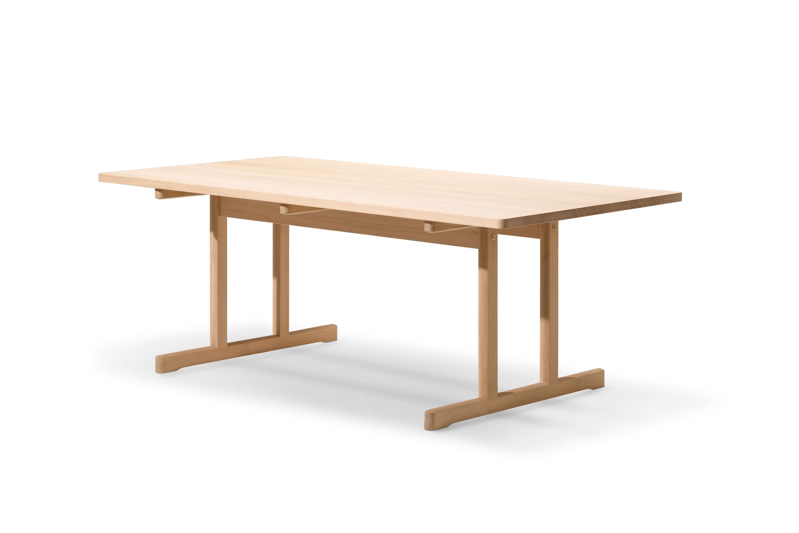 6286 Dining Table by Fredericia