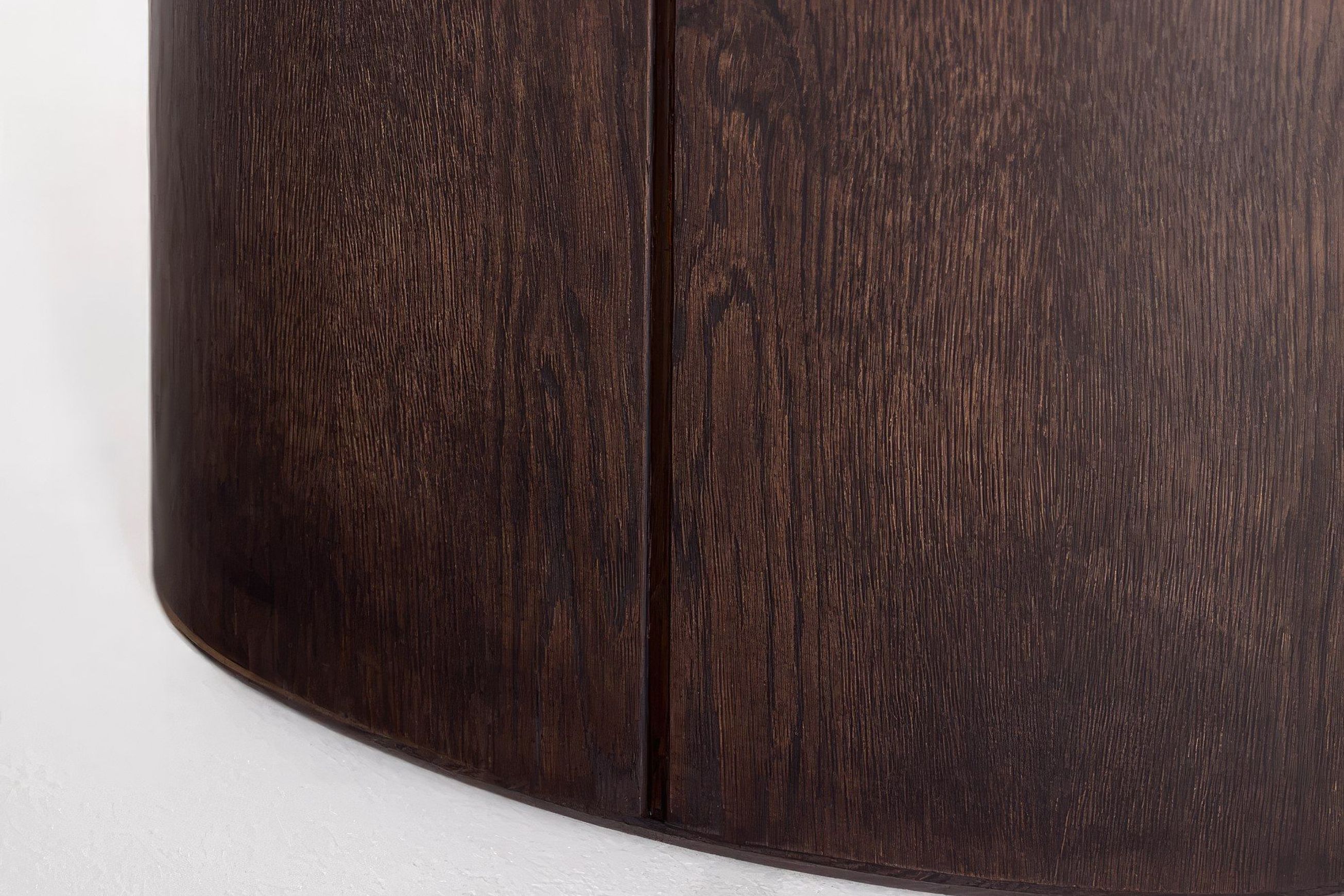 Portland | Pedestal Dining Table
