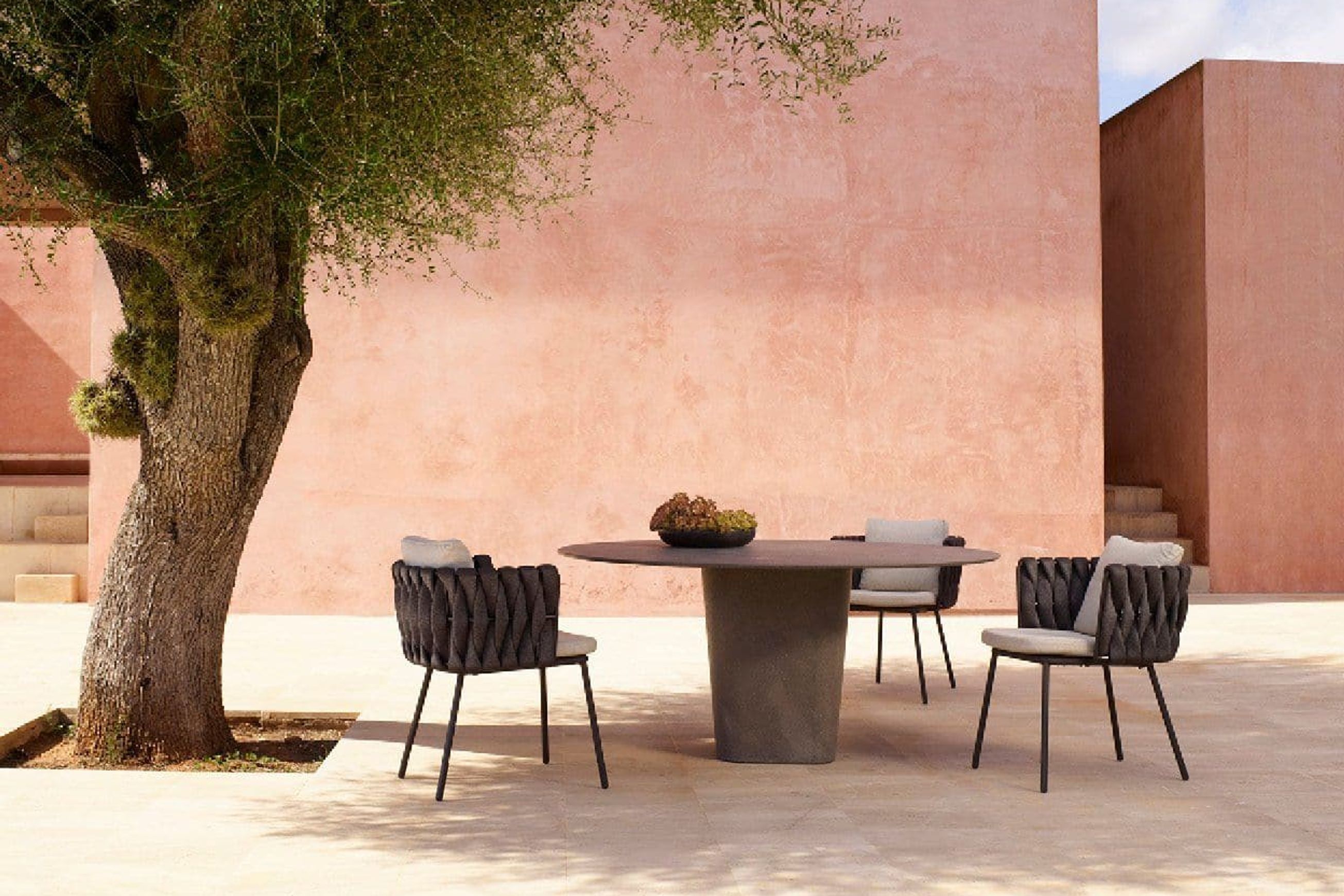 Tao | Tables