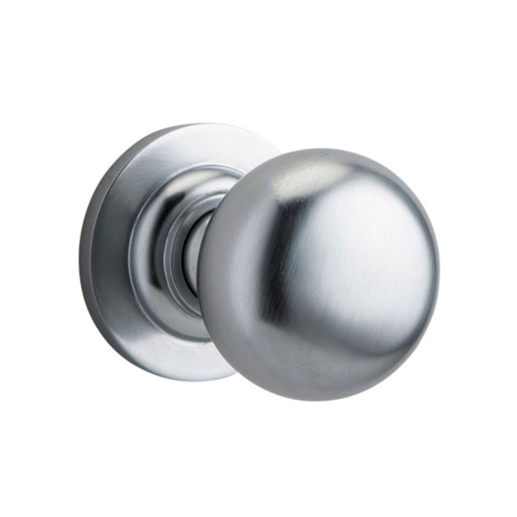Iver Cambridge Door Knob on Round Rose