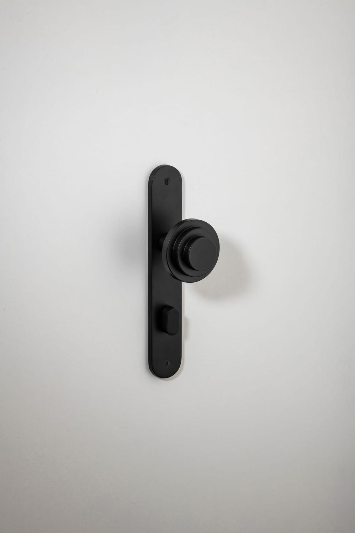 Zzzigurat Knob - Oval Backplate