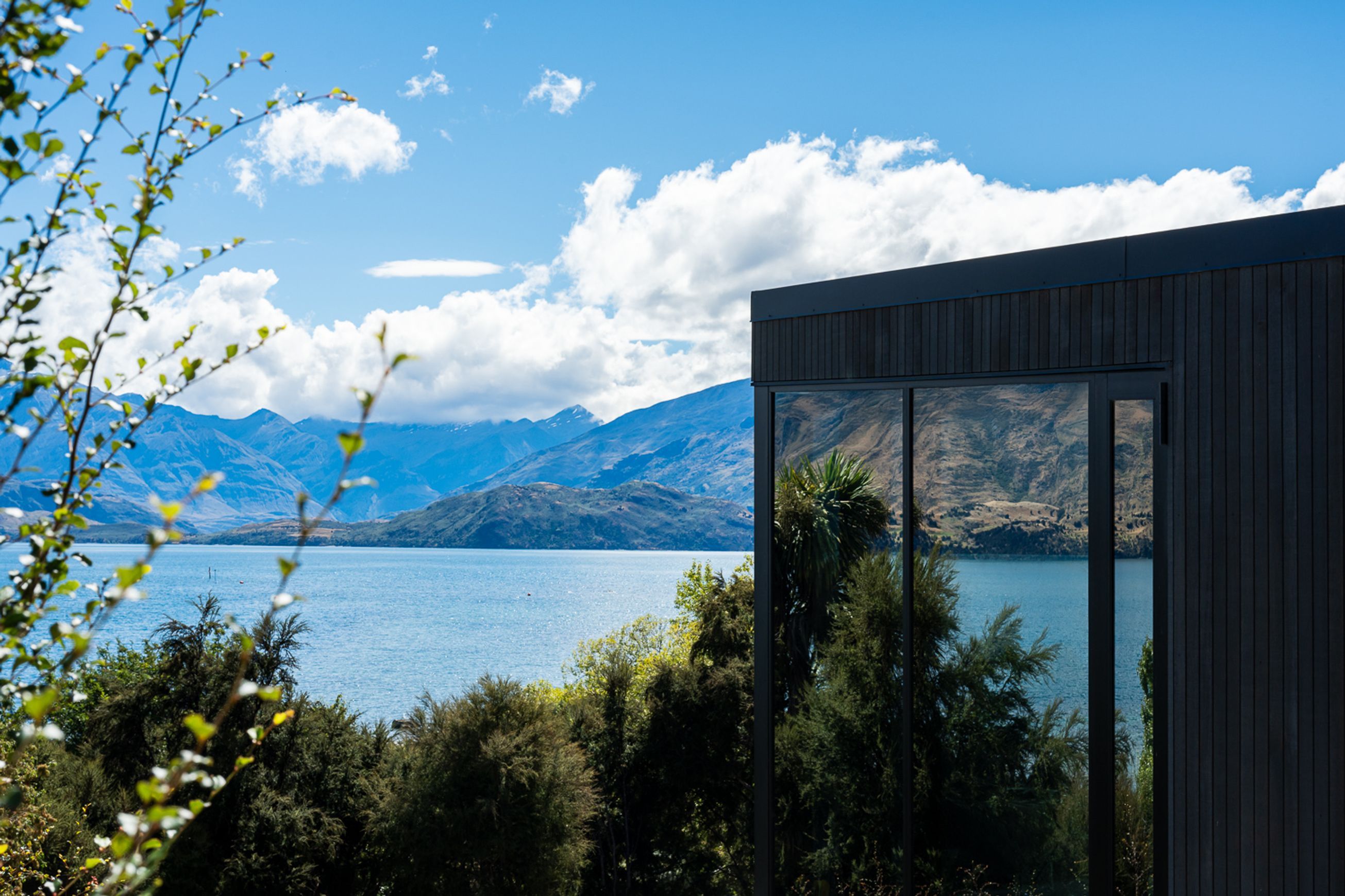 Low E SunX™ Reflect - Solar Control Thermal Glass