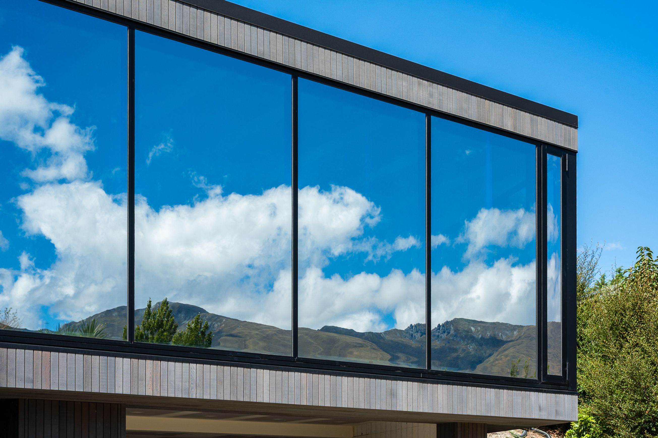Low E SunX™ Reflect - Solar Control Thermal Glass