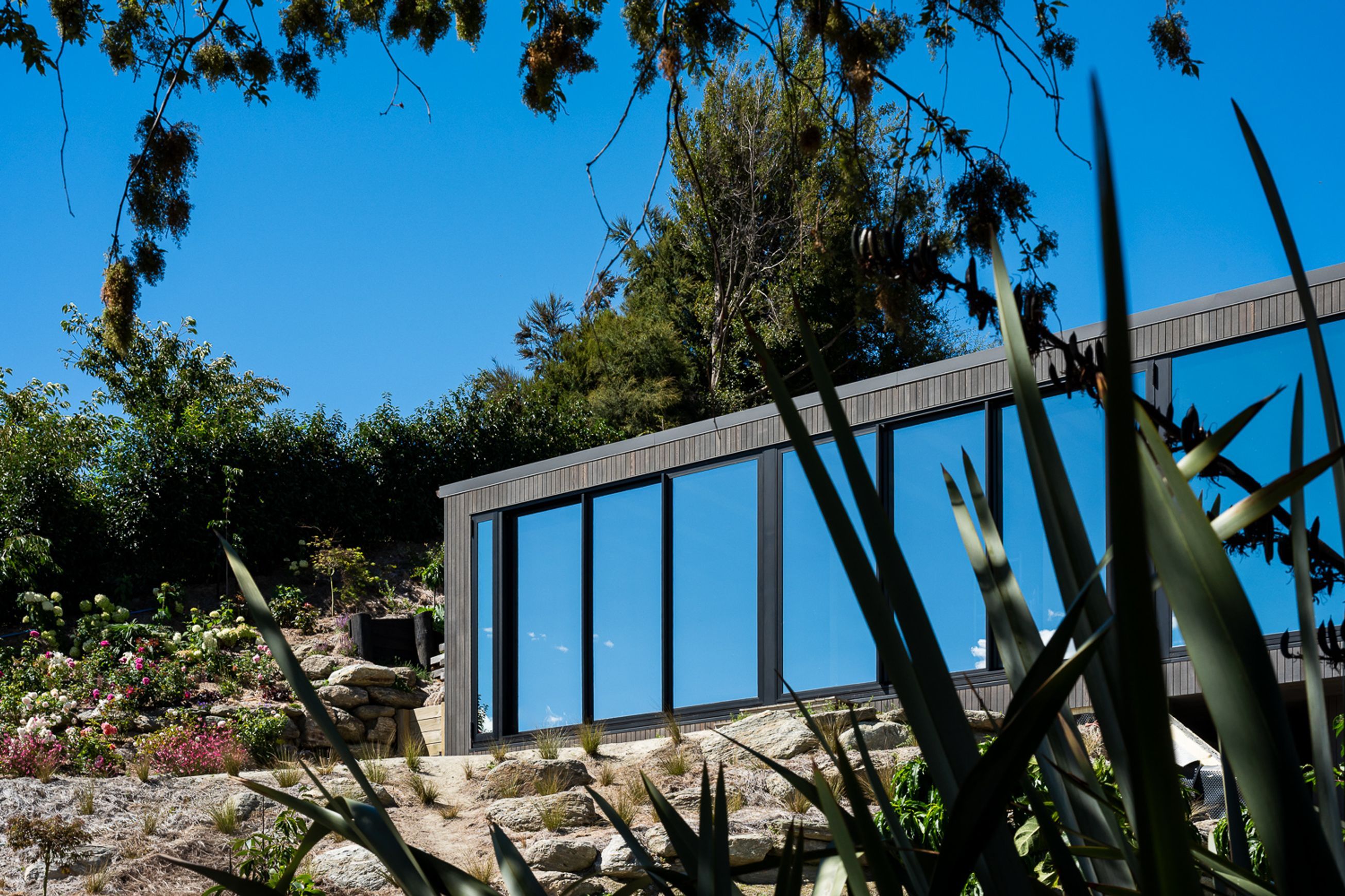 Low E SunX™ Reflect - Solar Control Thermal Glass