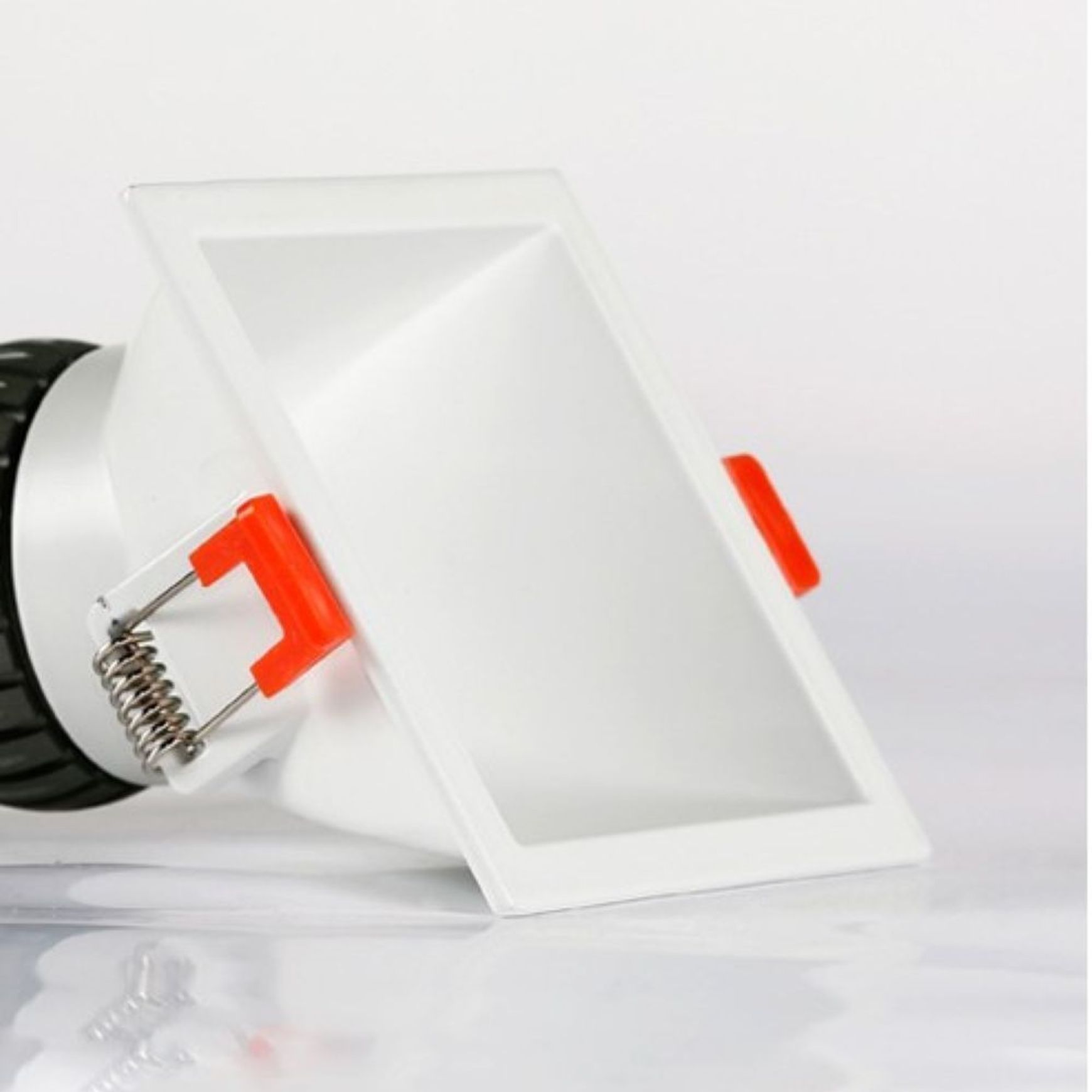 NA1 9W 12W Square Asymmetrical Downlight IP42