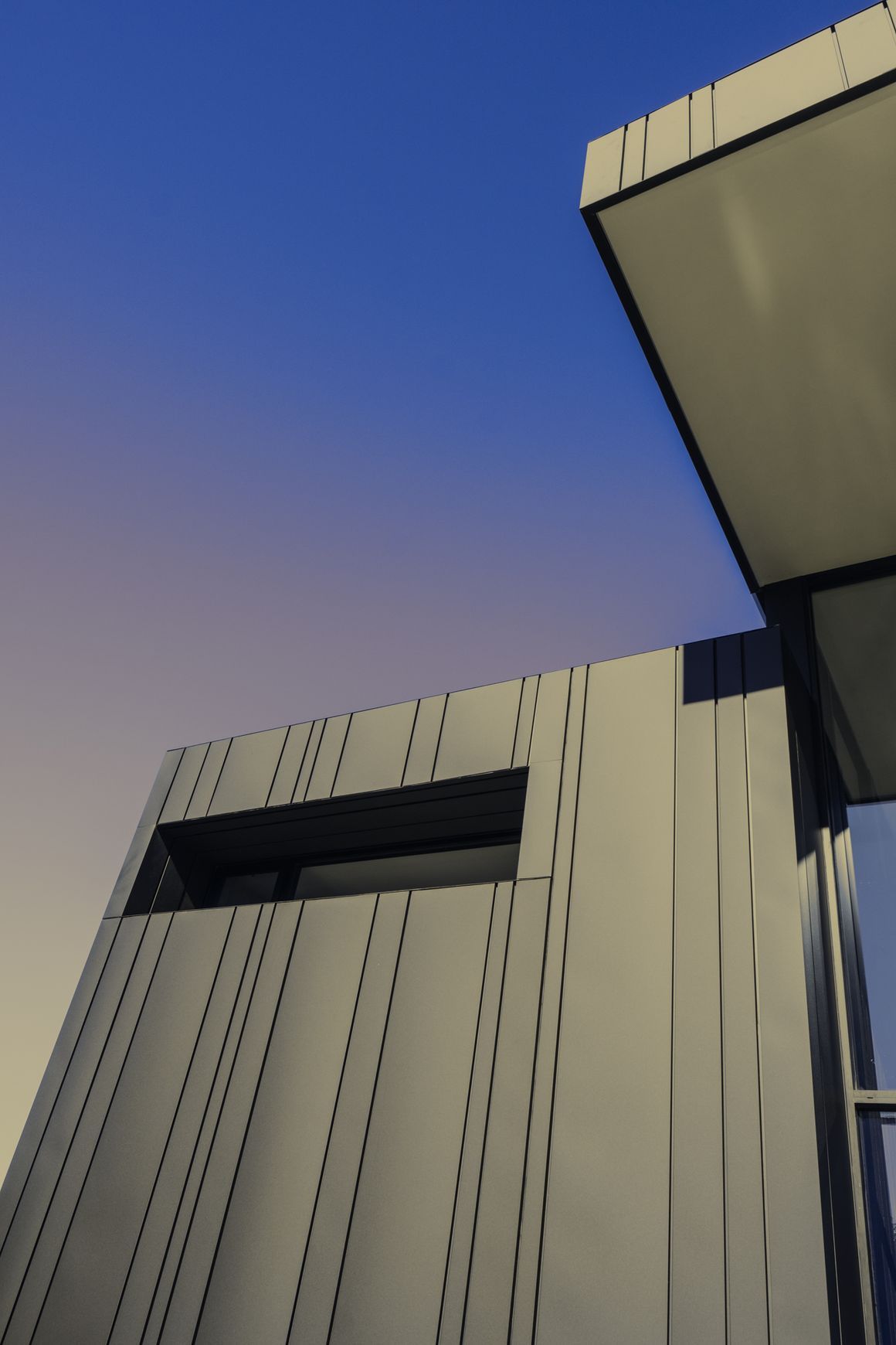 Expression™  Interlocking Panels