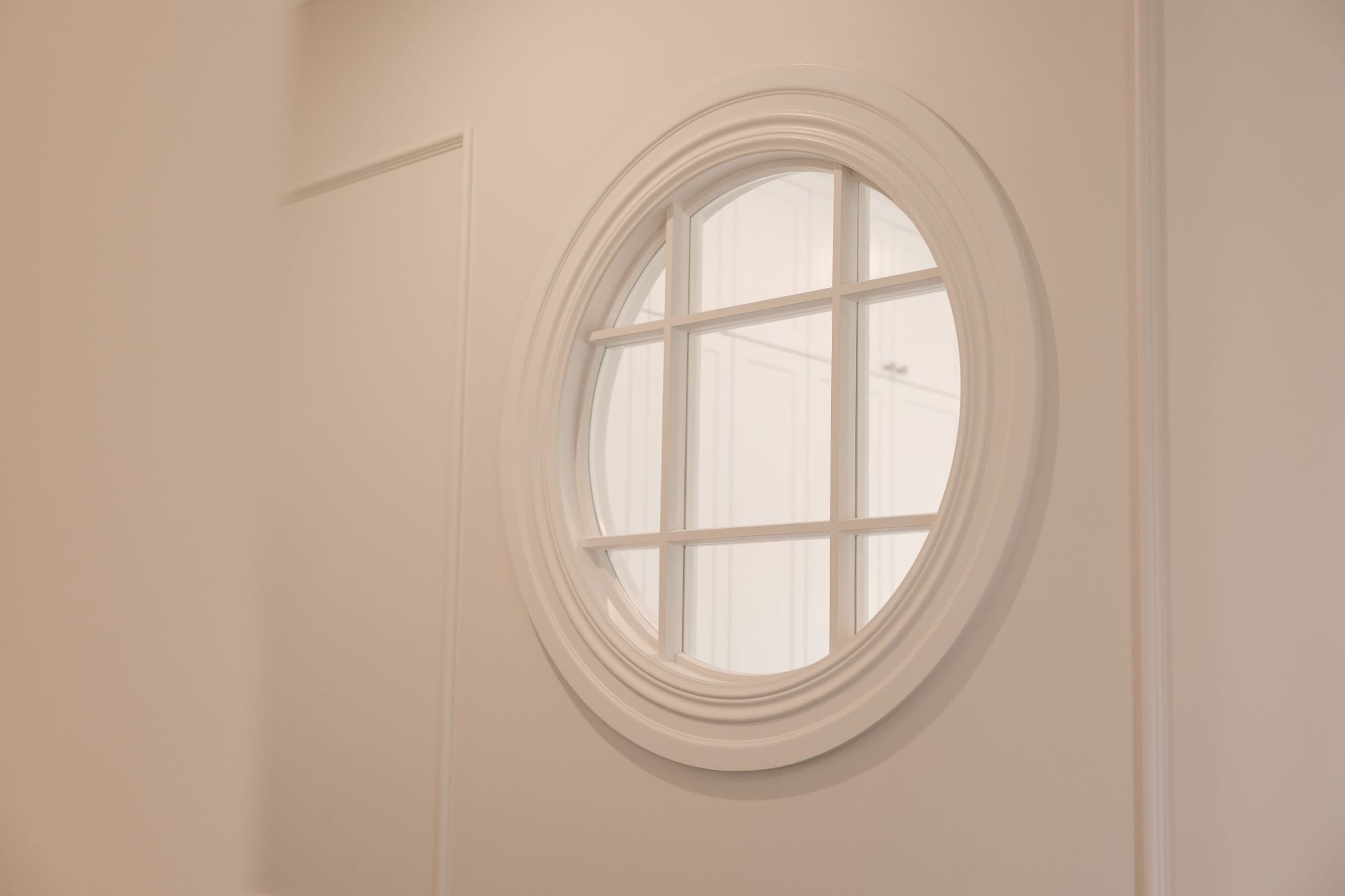 Round Windows