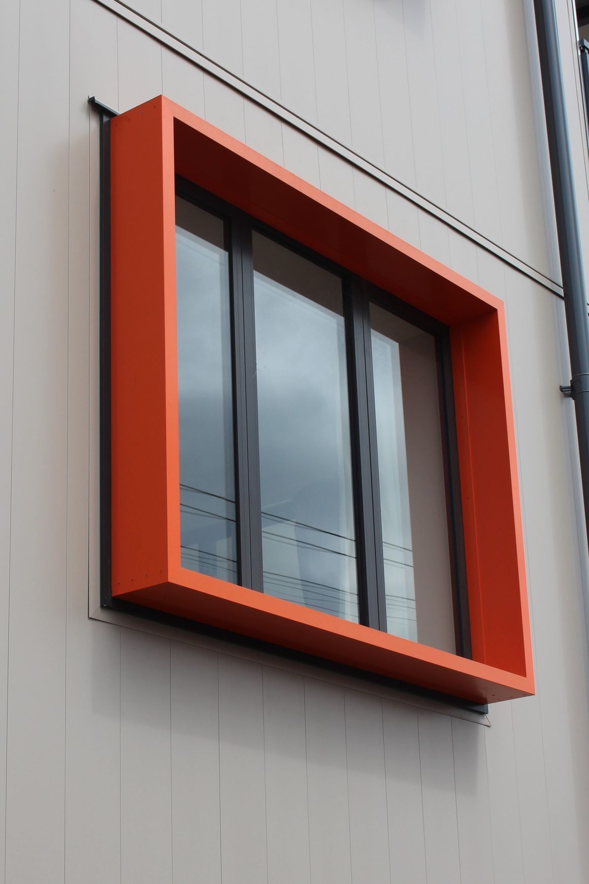 Louvrelite® Window Surround System