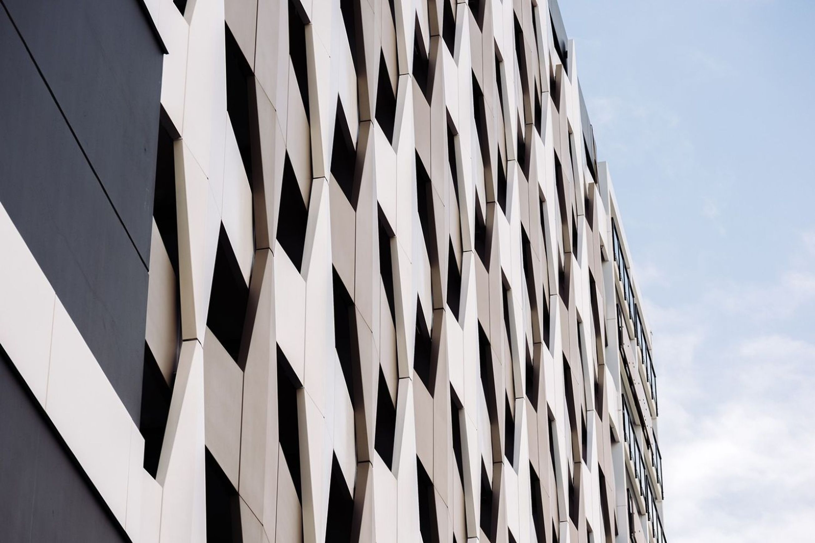 Skyforme Screens & Architectural Aluminium
