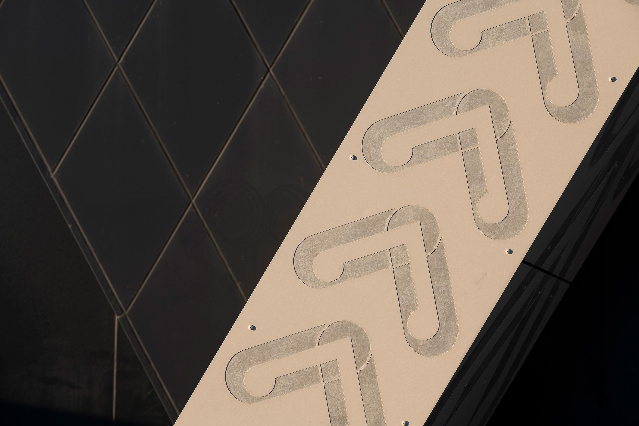 EQUITONE® Cladding HD Fibre Cement Cladding