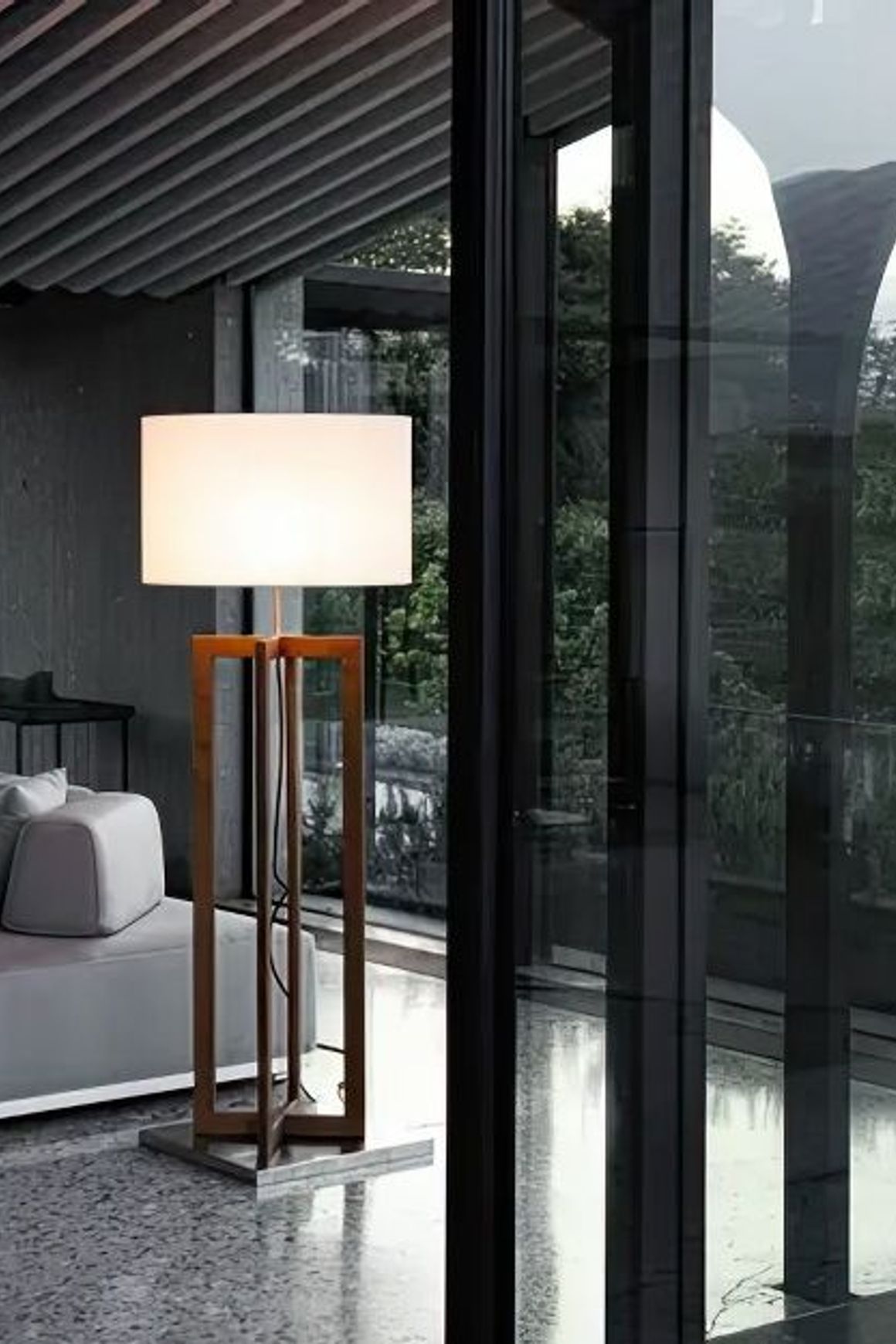 VERTIGO Floor Lamp