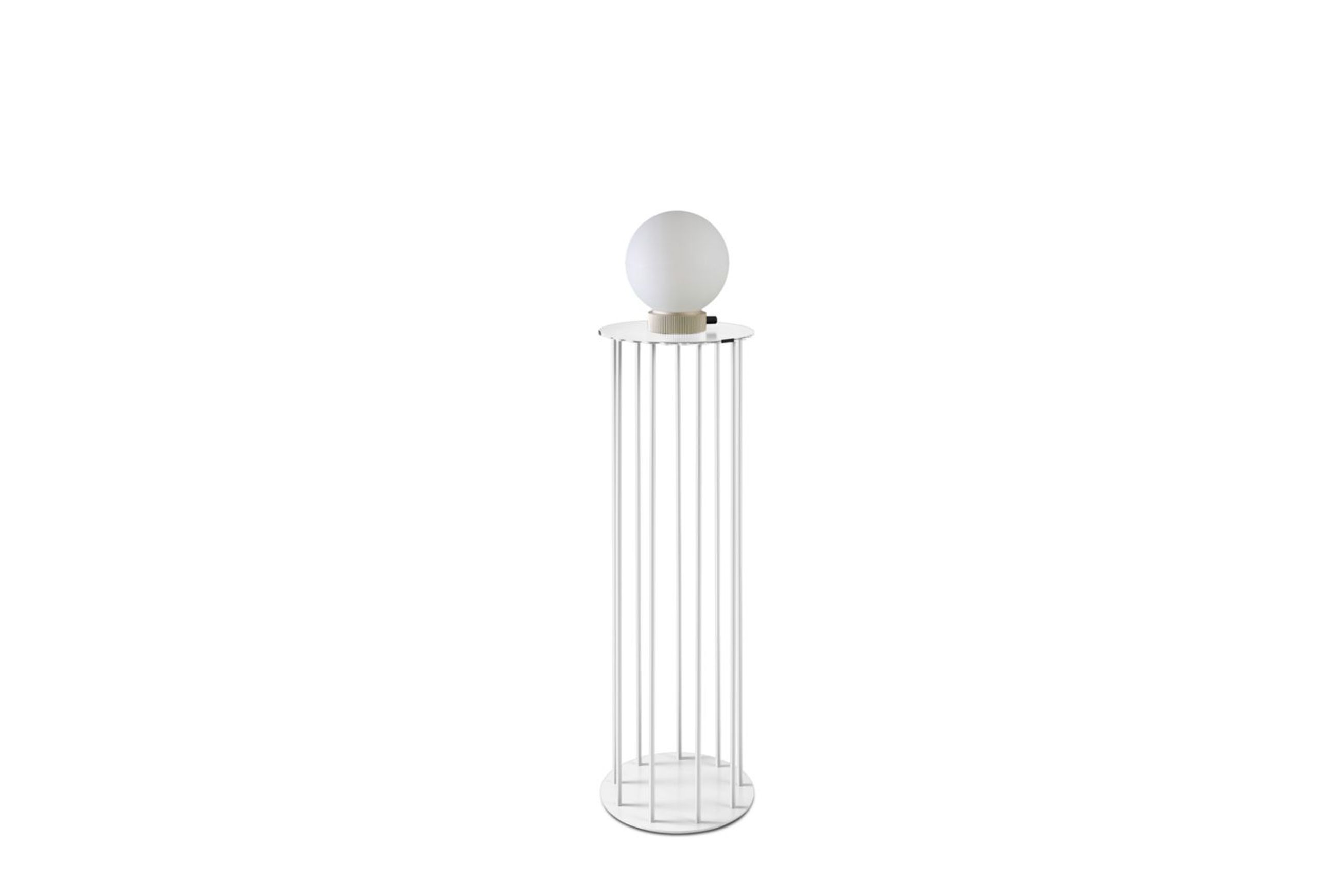 Intro Outdoor Floor Lamp