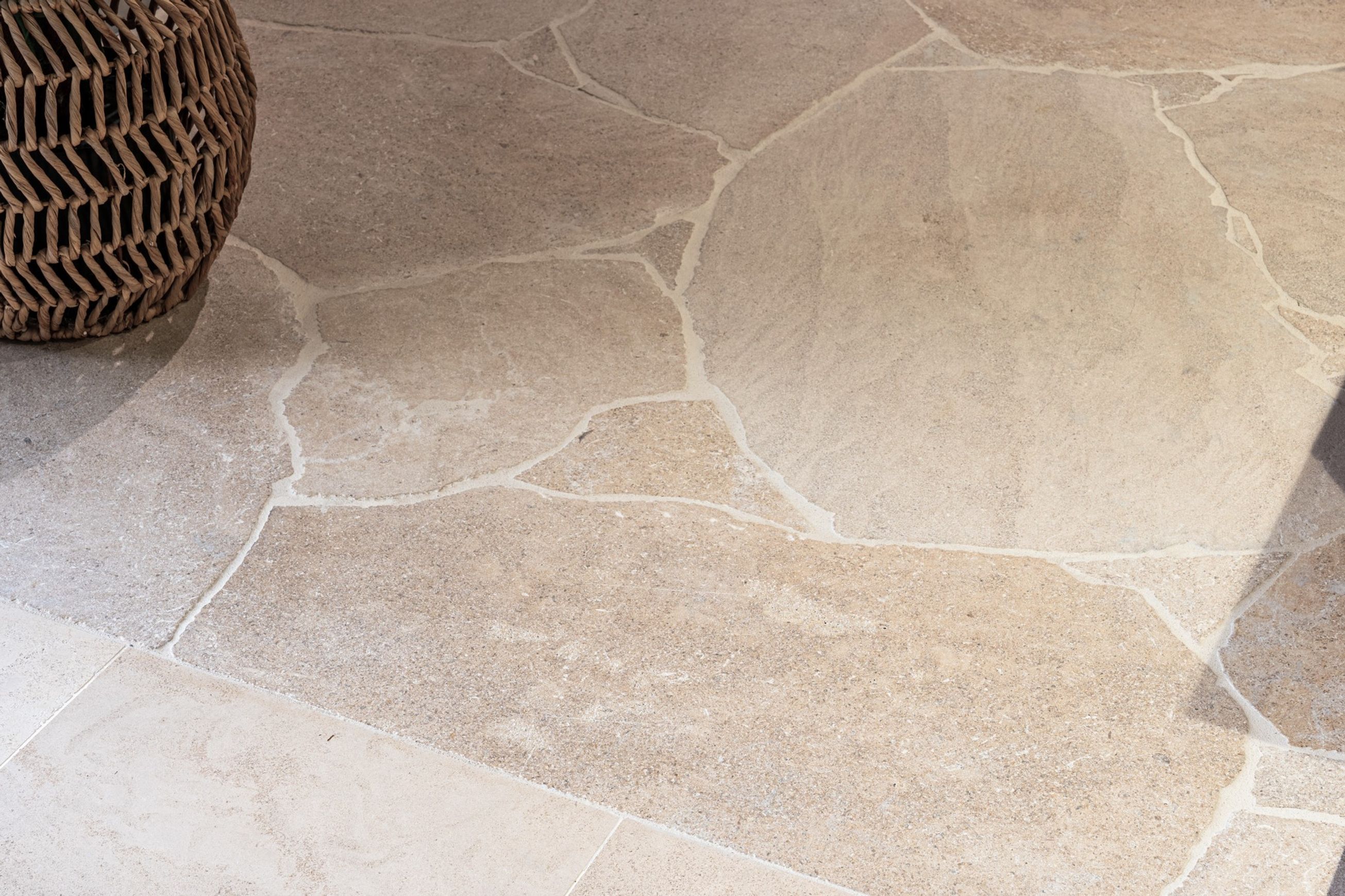 Lavarosa Limestone Crazy Paving