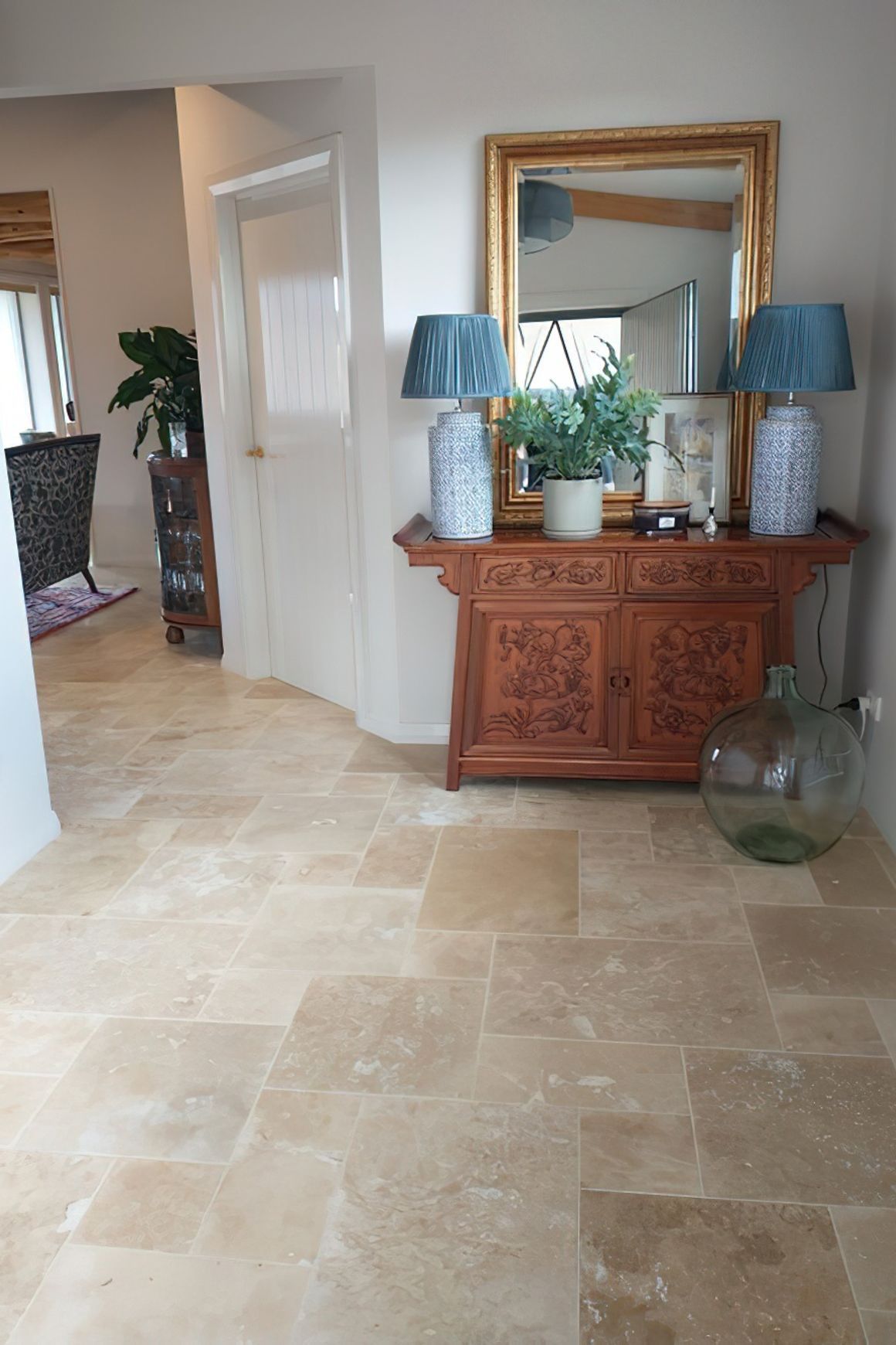 Classic Travertine | Tiles