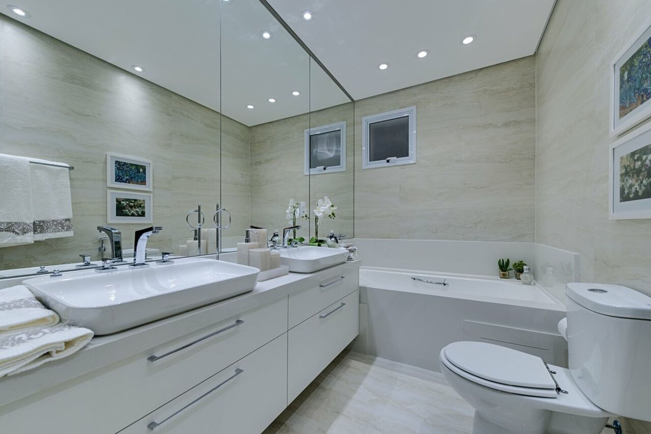 Trav. Navona Bianco | Tile Space