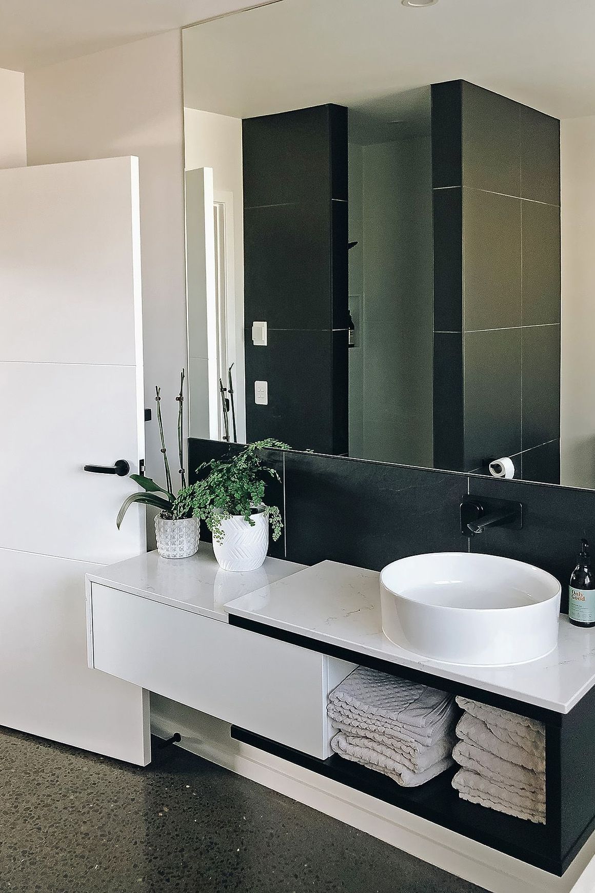 Vantablack Collection | Floor & Wall Tile