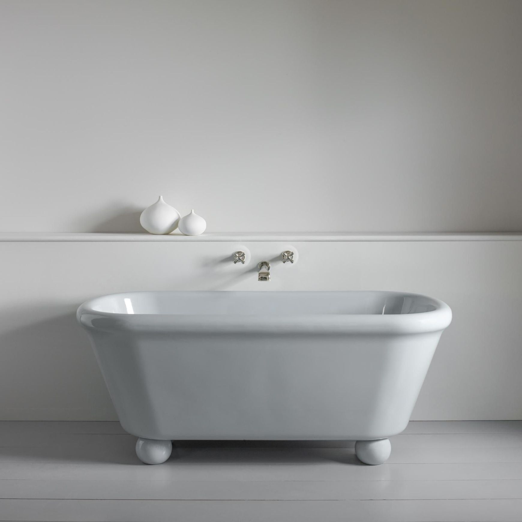 Rockwell Bath with Feet