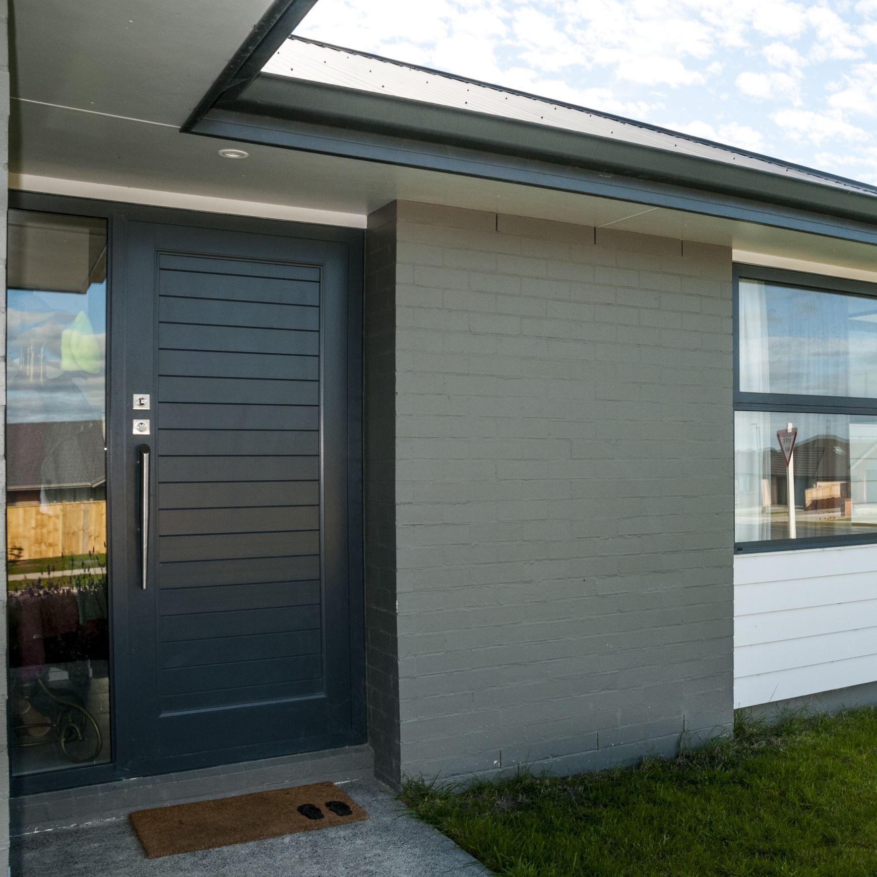 10TH Aluminium Modern Entrance Doors