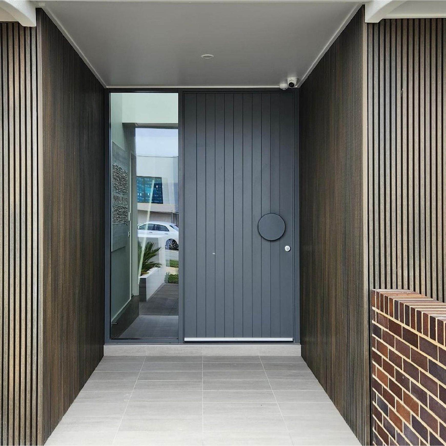 Strata TGV Aluminium Modern Entrance Doors