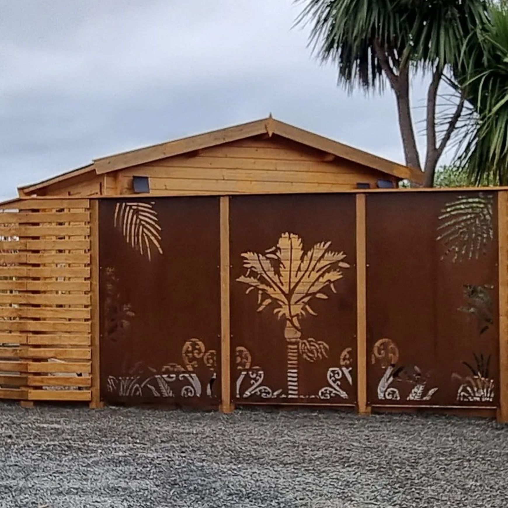 Privacy Screen - Nikau Decorative Panel Set