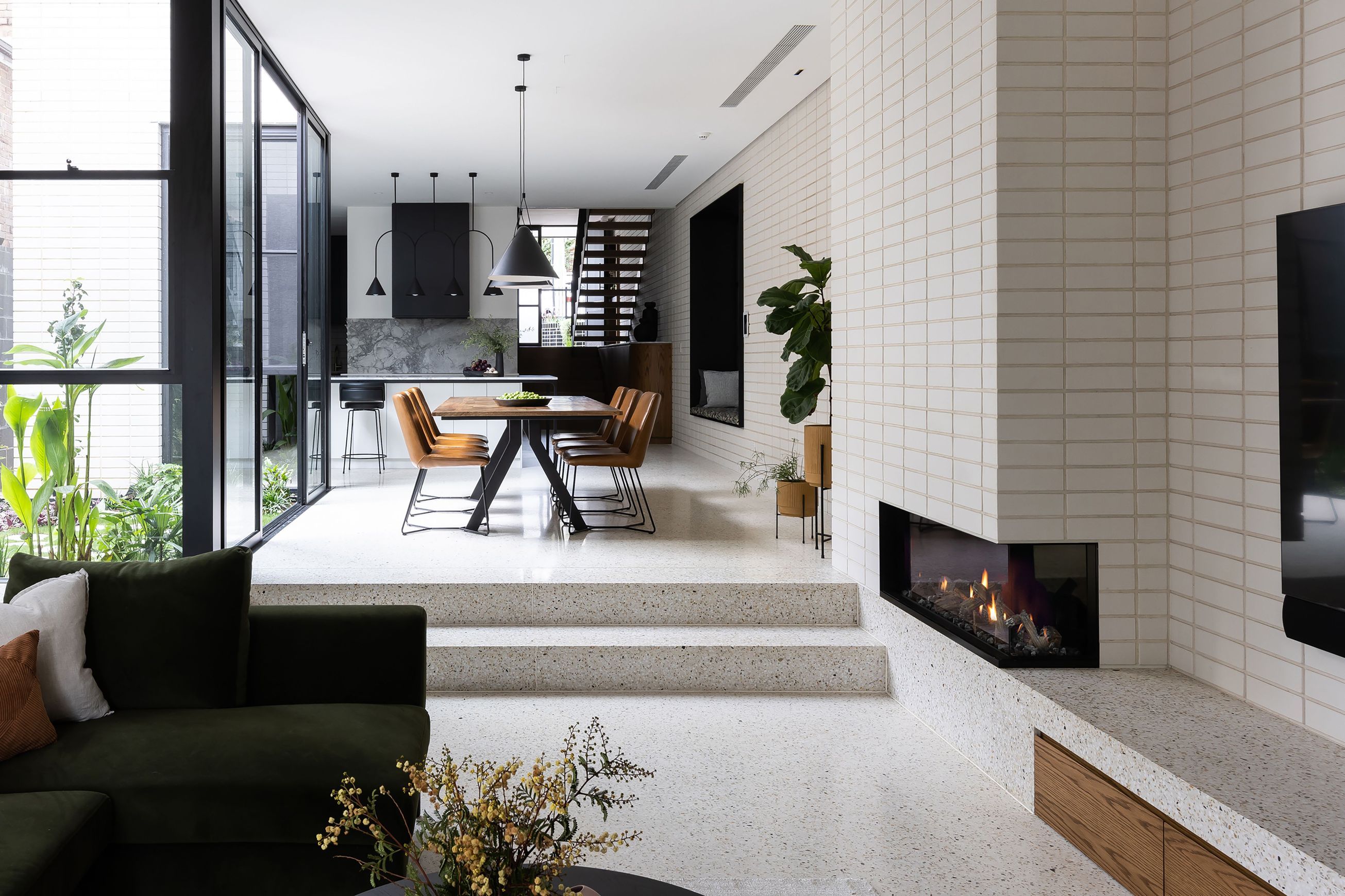 MODE KS1150 Corner Gas Fireplace