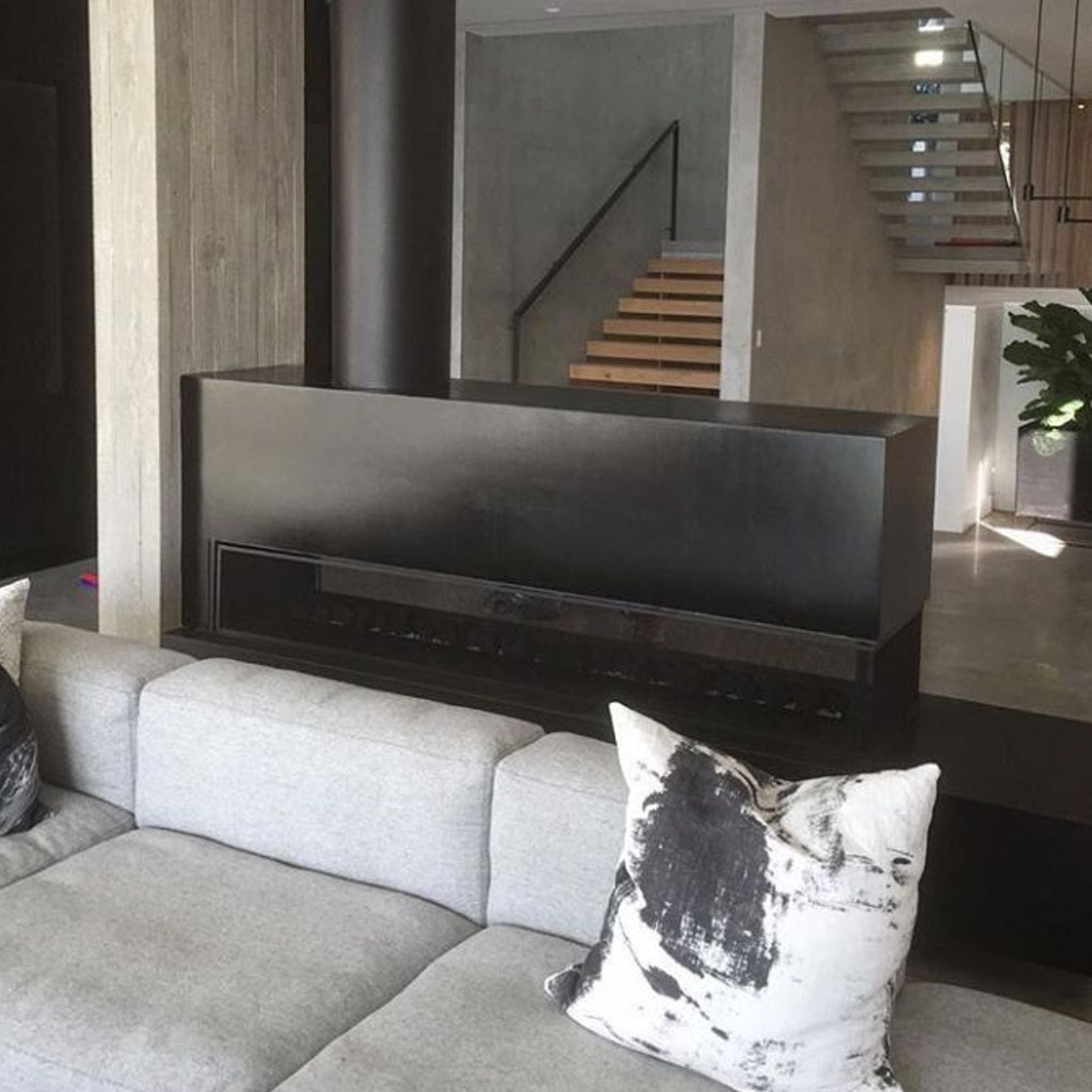 Horizon 3 Sided | Gas Fireplace