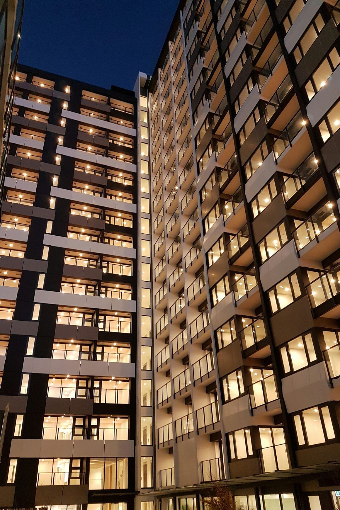 Skyrail Dr Glass Infill Series | Glass Balustrades