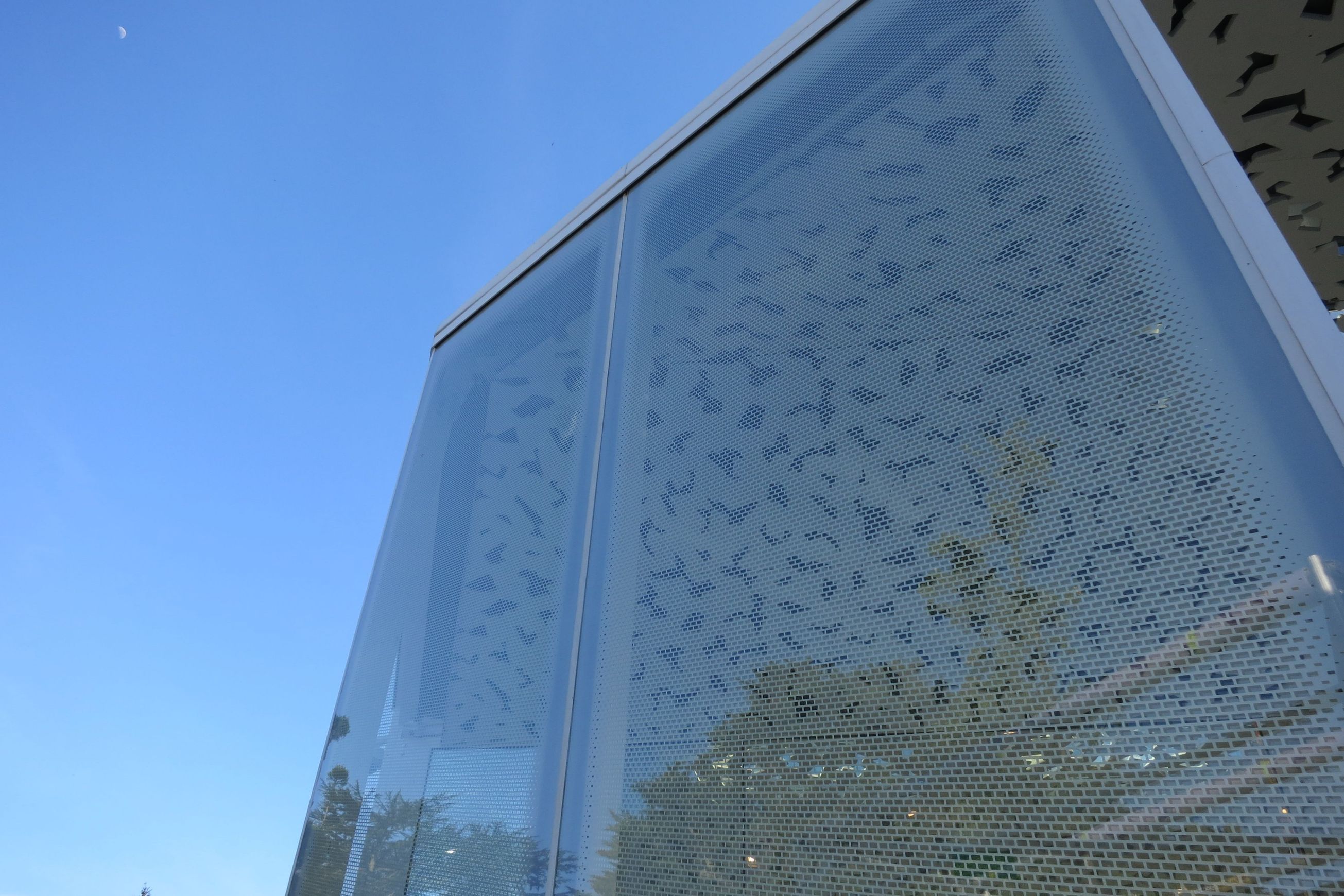 Keramo™ | Ceramic Fritted Glass
