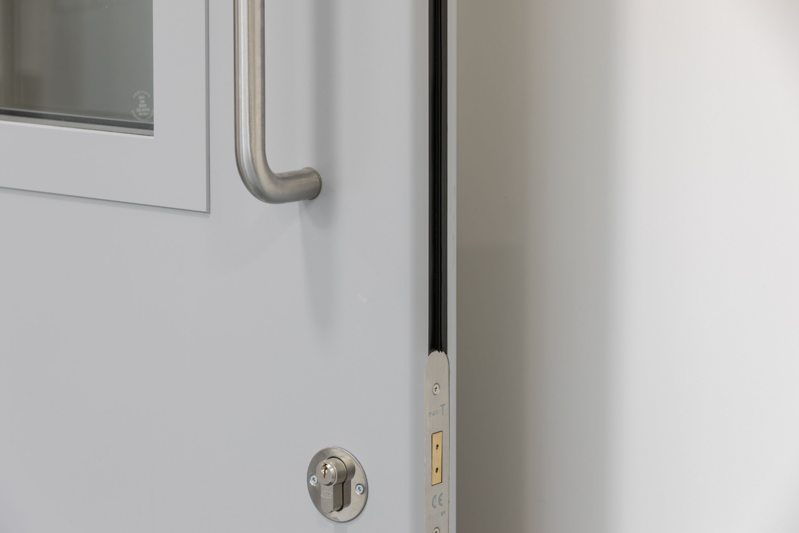 Altro Whiterock Hygienic Doorsets™