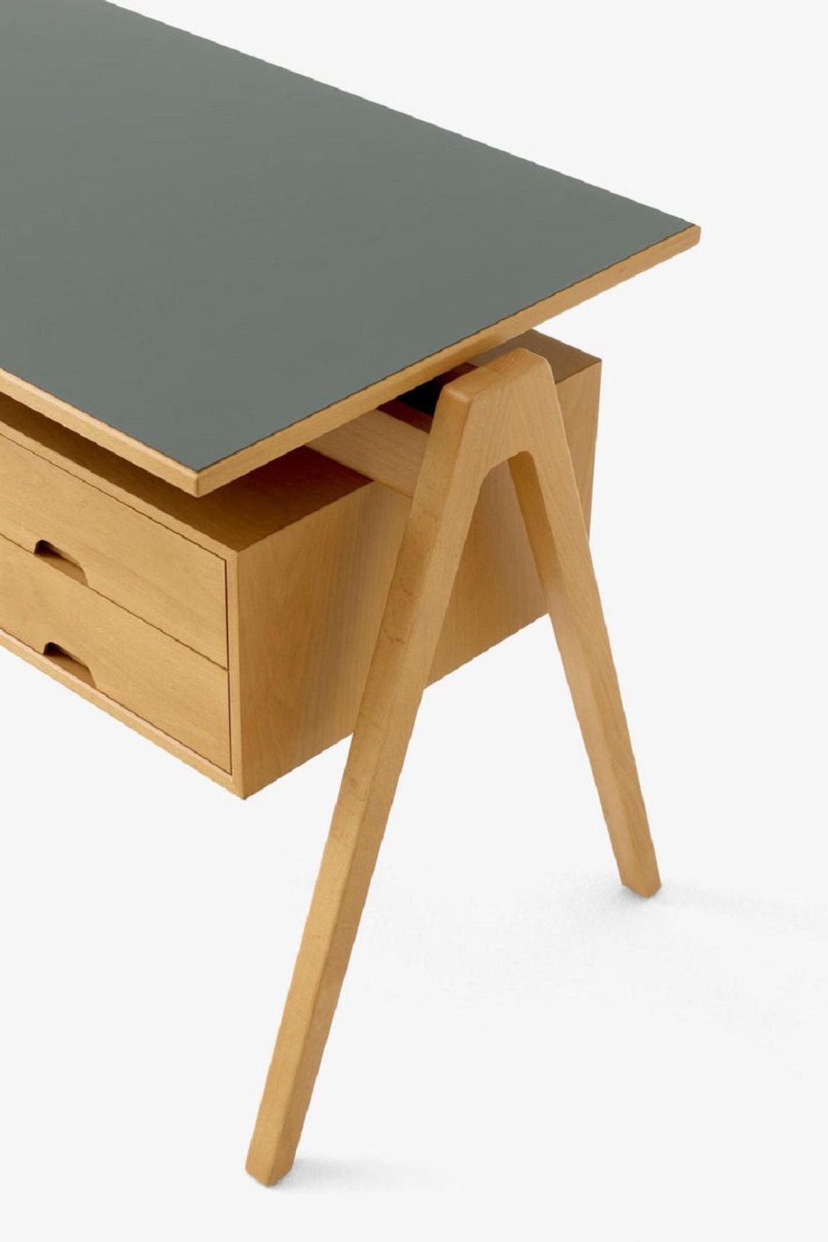 Daystak Desk RD3