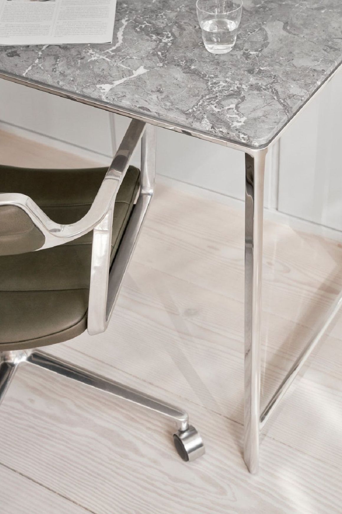 Vipp430 Studio Desk Collection