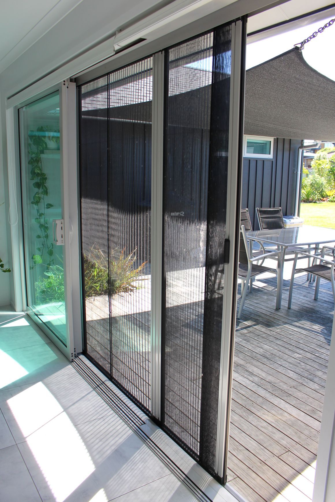 Venette™ Retractable Pleated Mesh Insect Screens