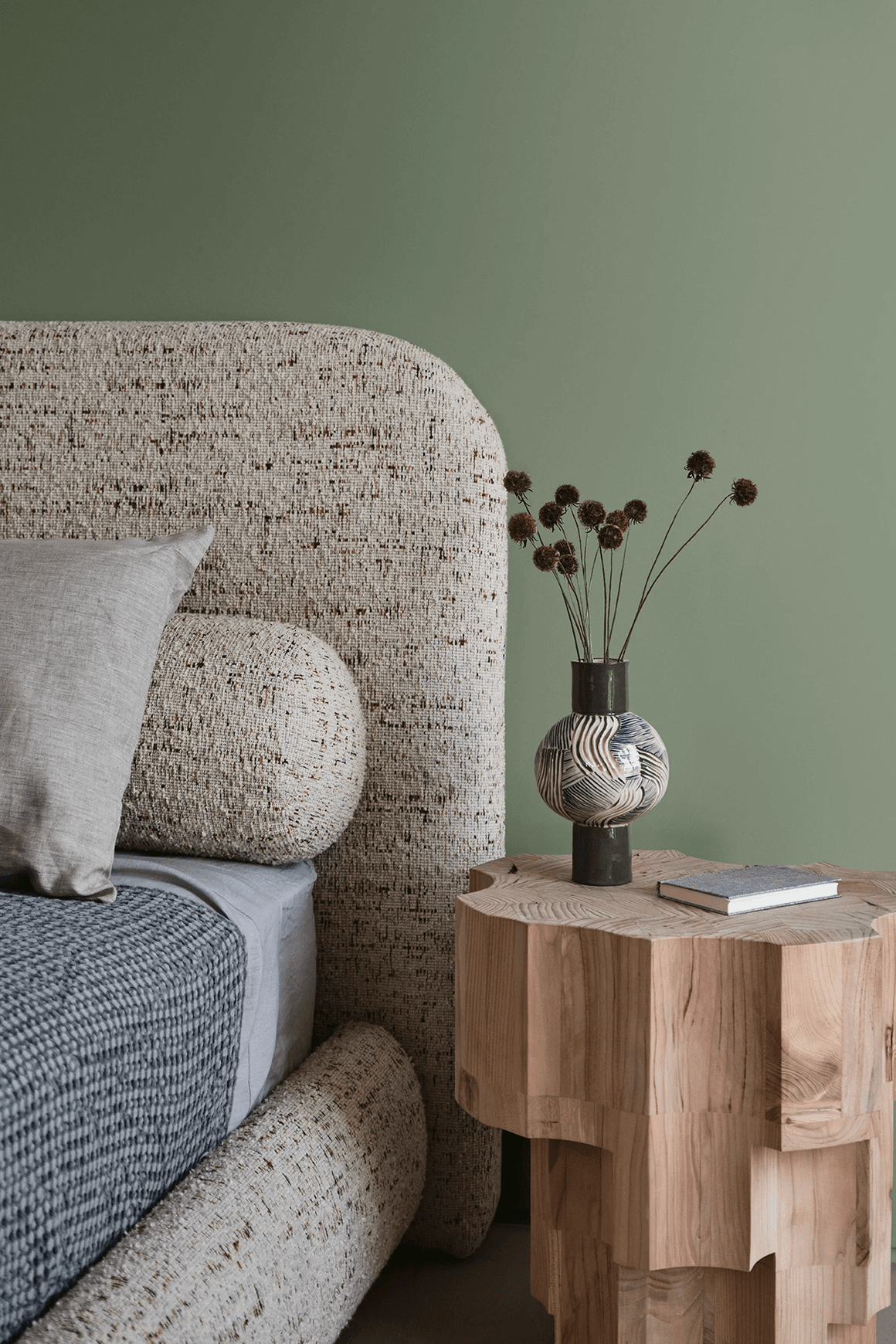 Dulux Te Aroha Paint, Greens