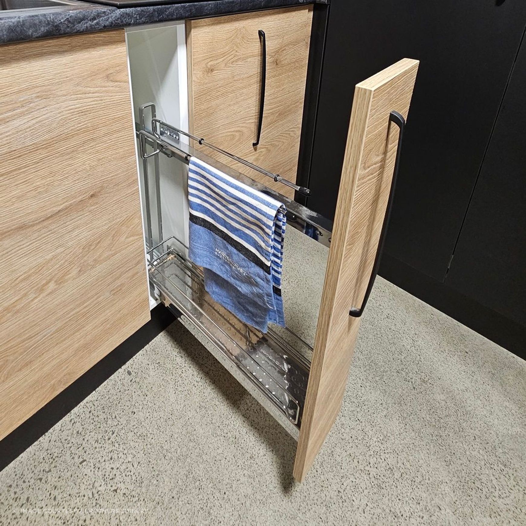 VS SUB Slim Under Bench Pull Out