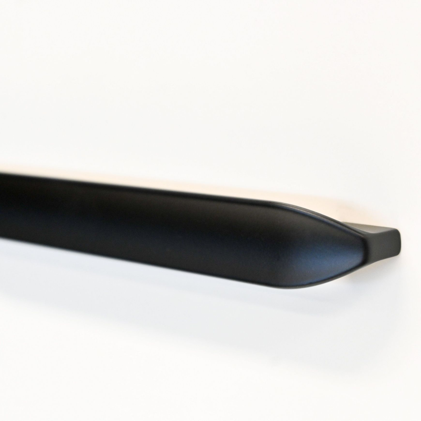 Striatus D Handle