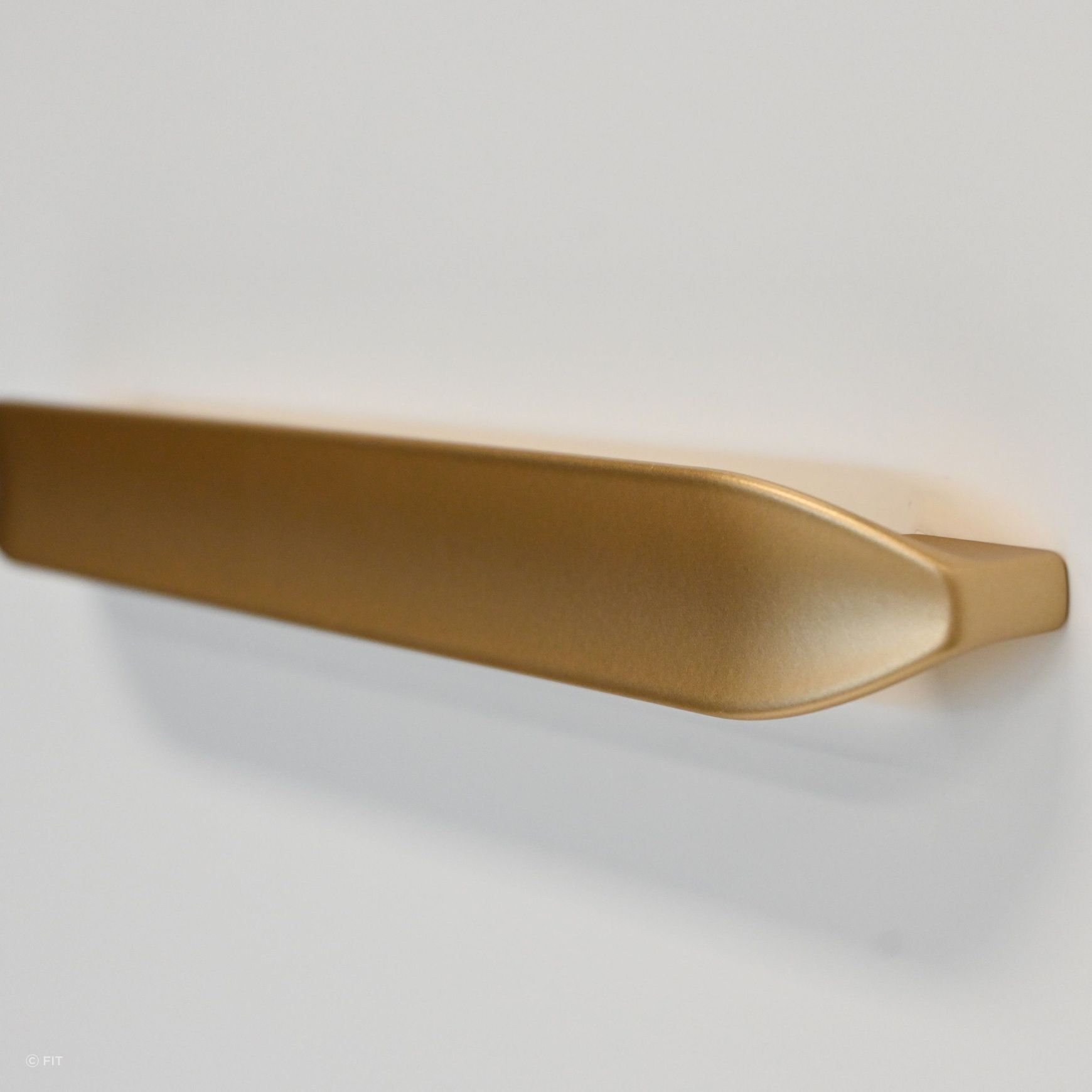 Striatus D Handle