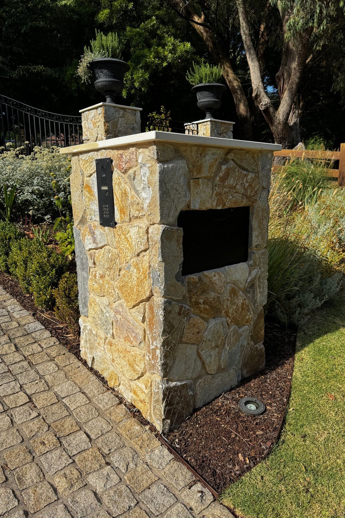 Loose Random Helvia Wall Cladding