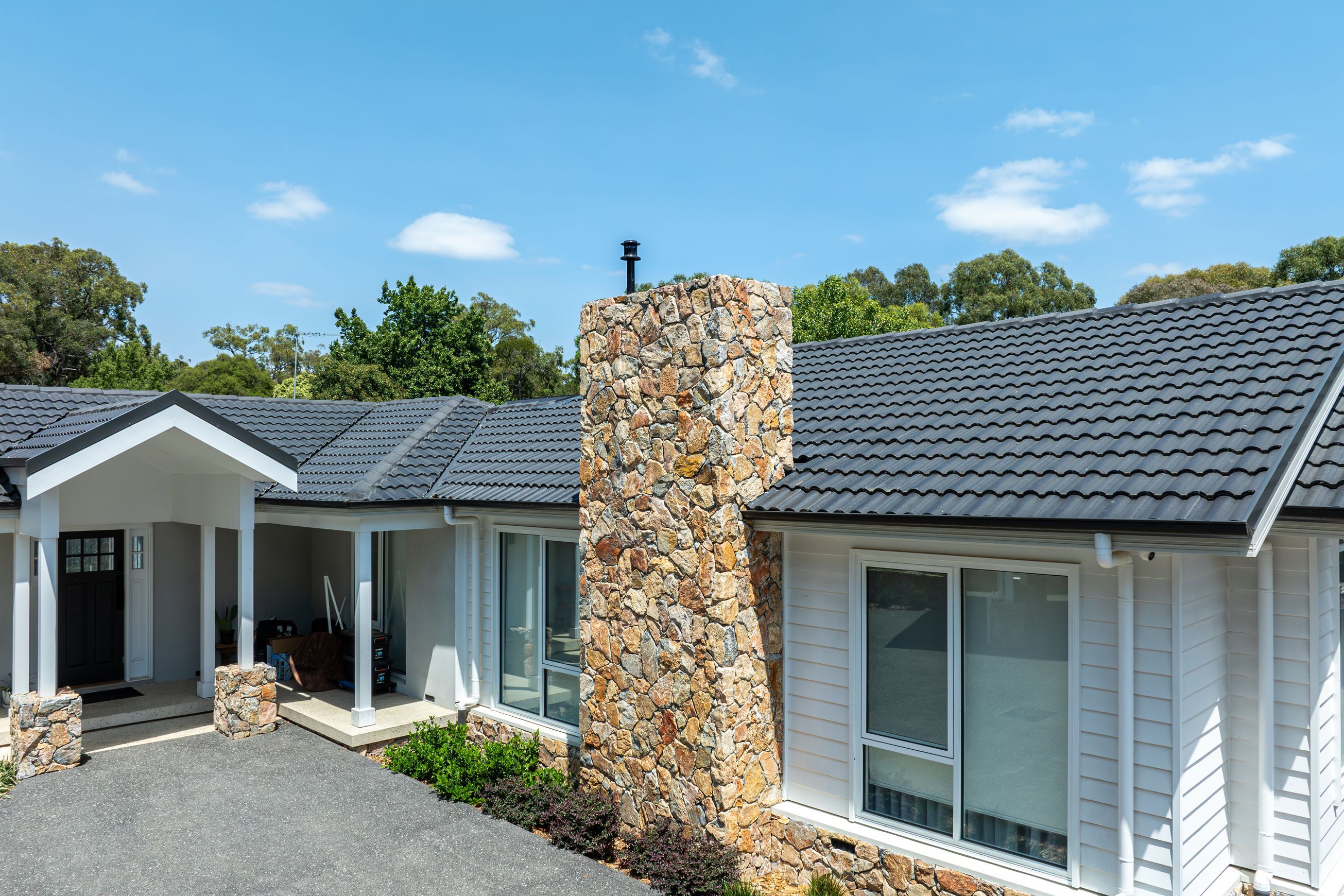 Loose Random Uluru Wall Cladding