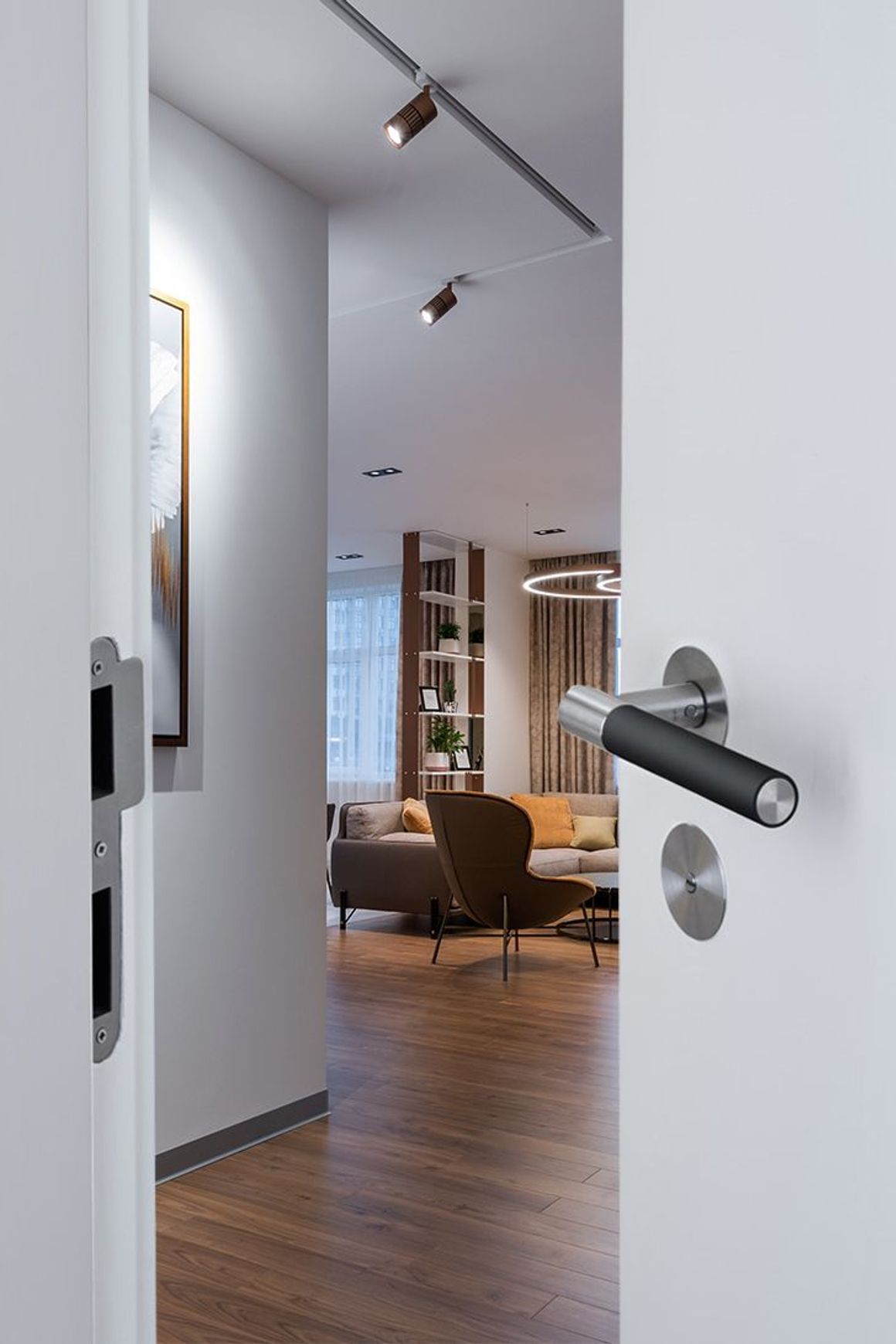'Loft' Lever Handle on Standard Rose