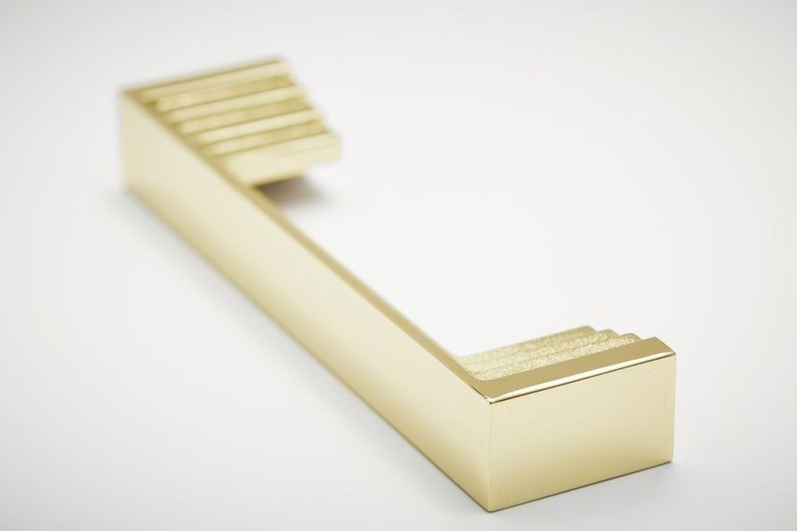 Step 01 Cabinet Handle / Drawer Pull