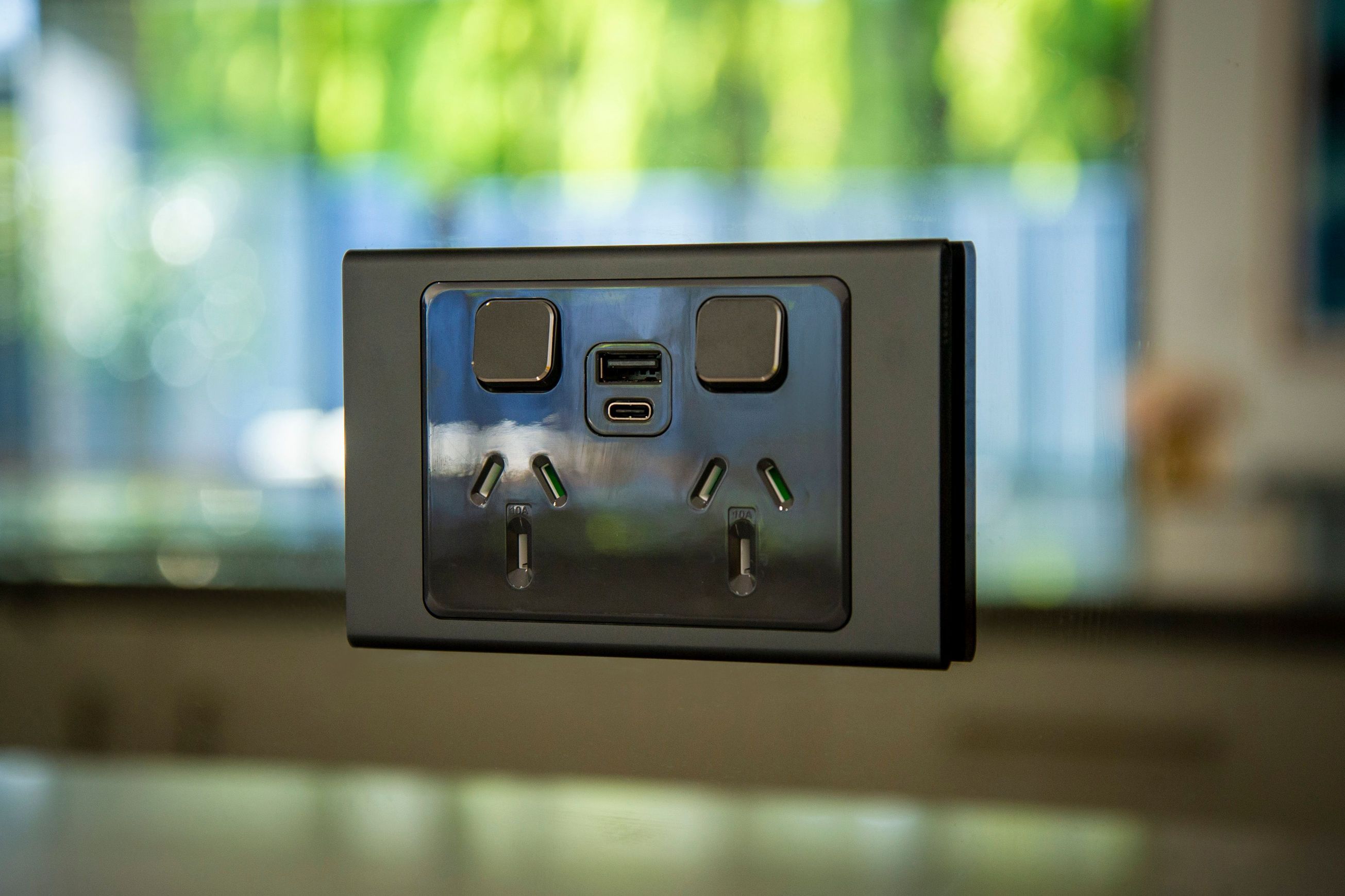Iconic Styl | Switches & Power Points