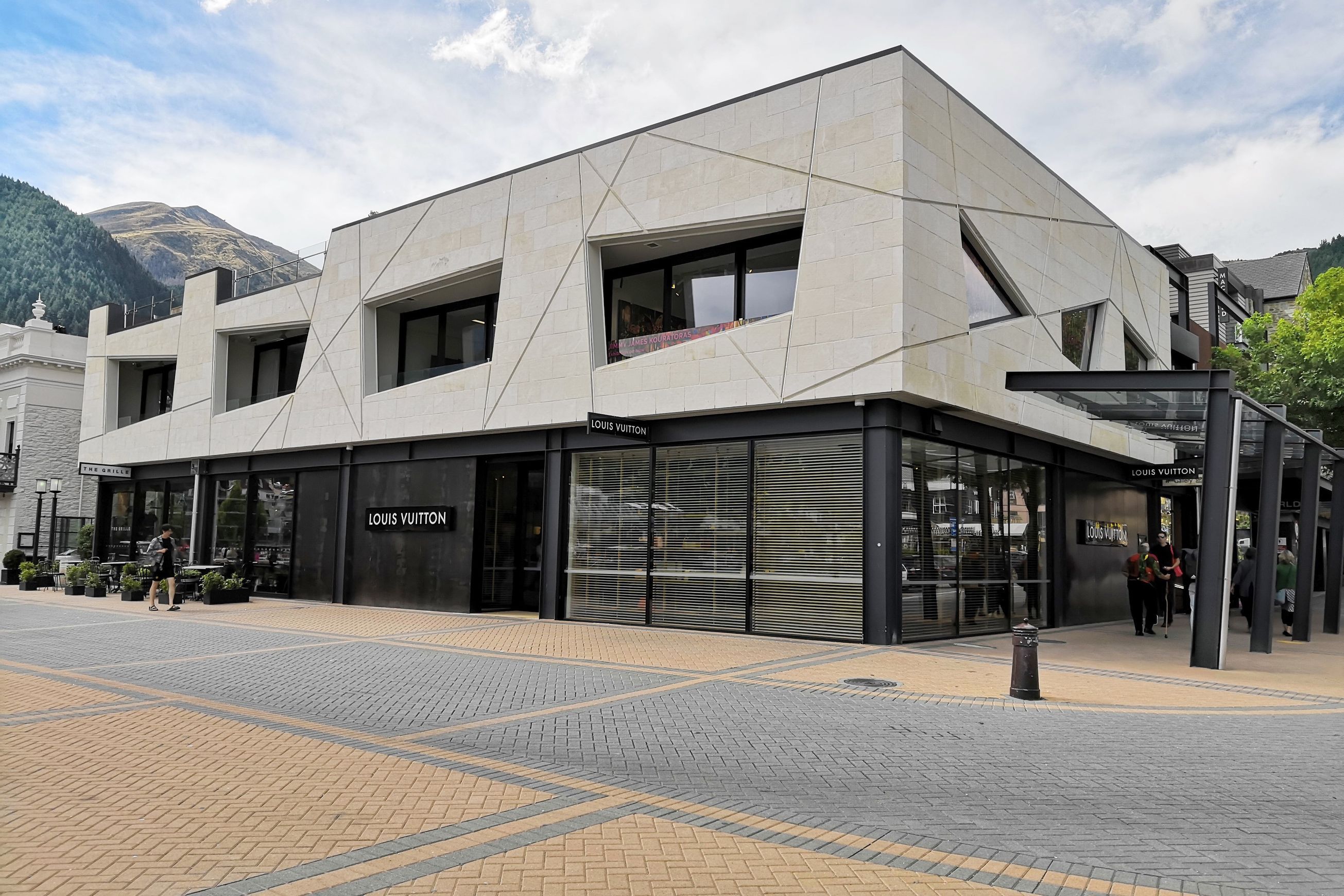 Sawn Faced Veneer / Cladding