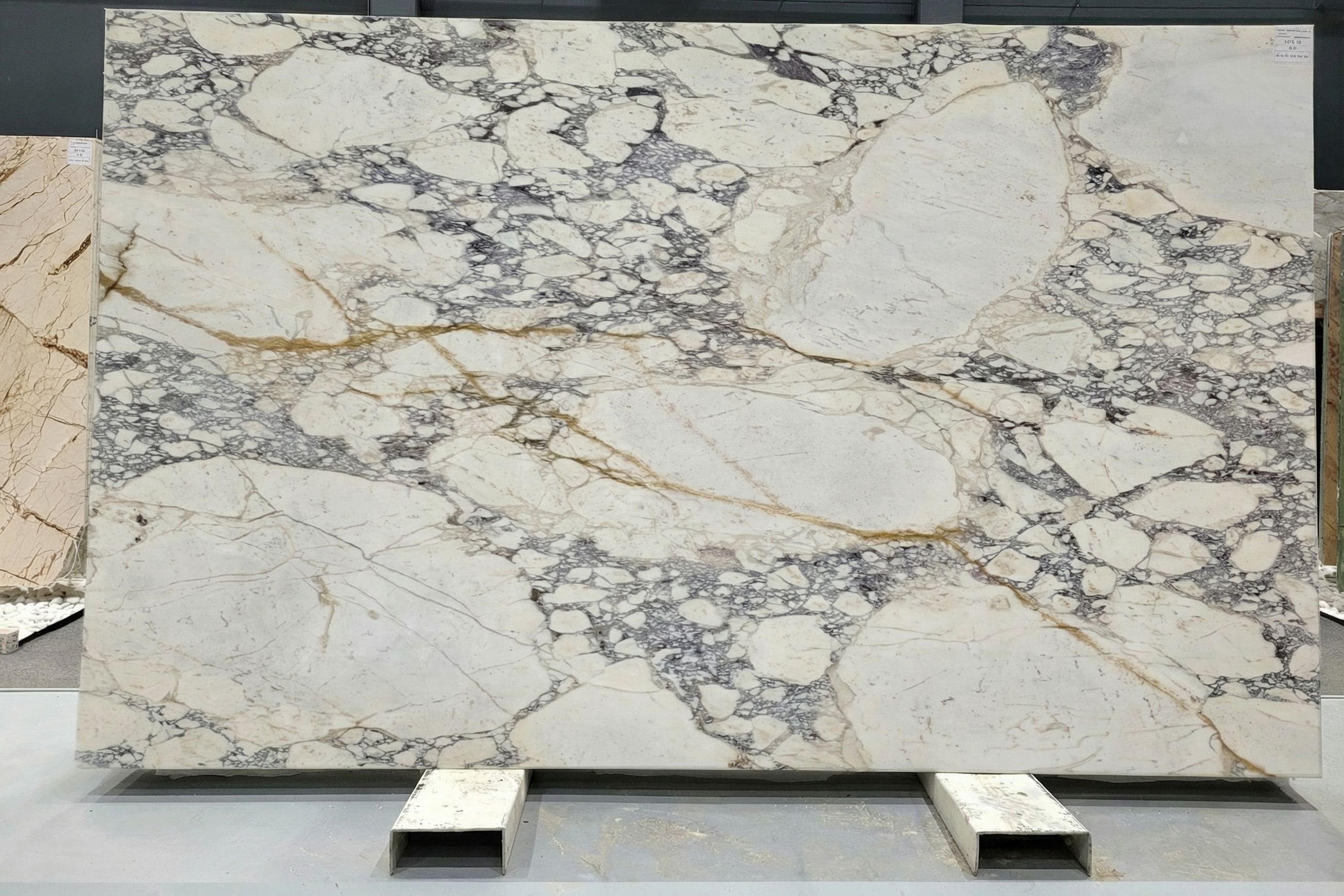 Calacatta Viola Extra | Natural Stone