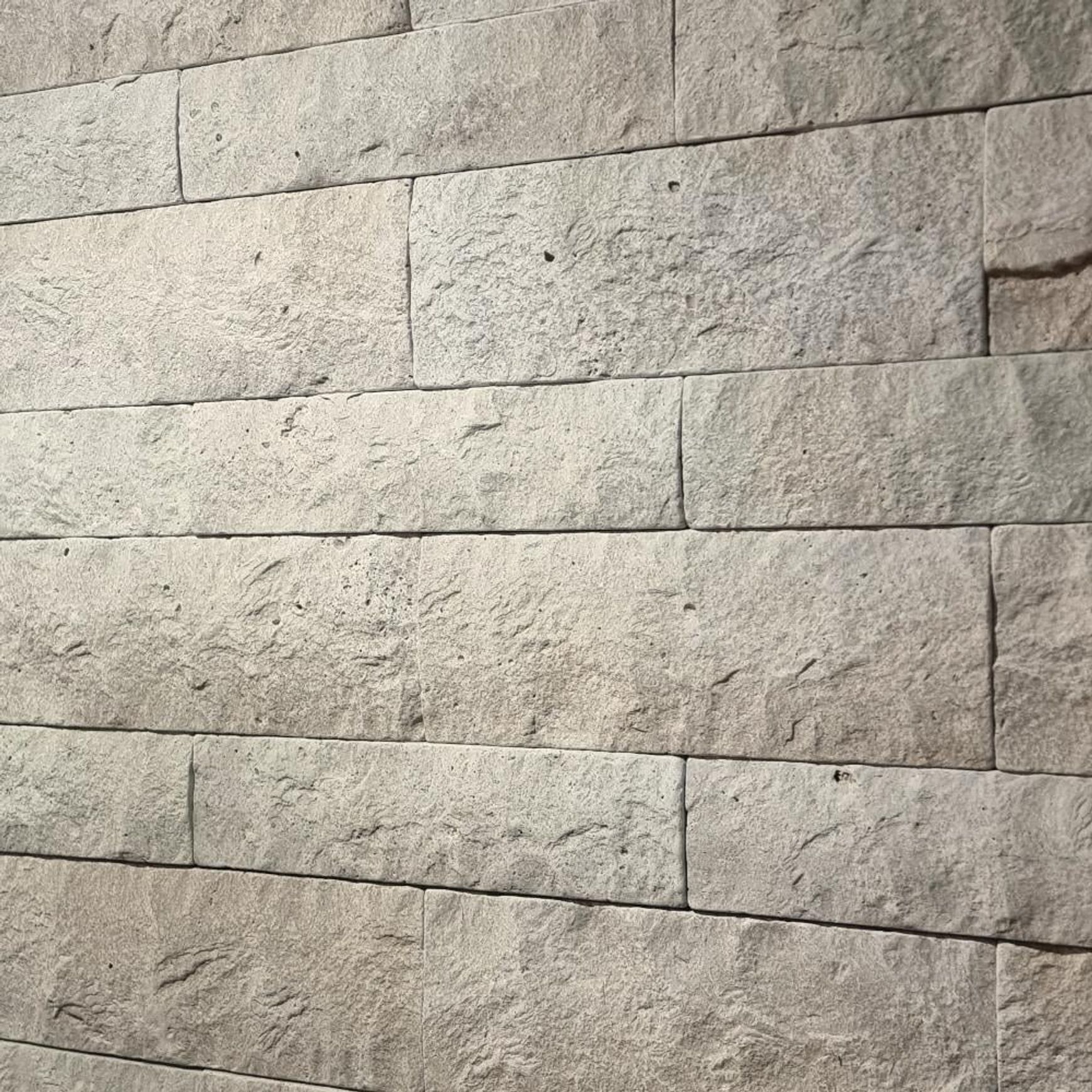 Classic Linen Split Face Travertine Wall Cladding