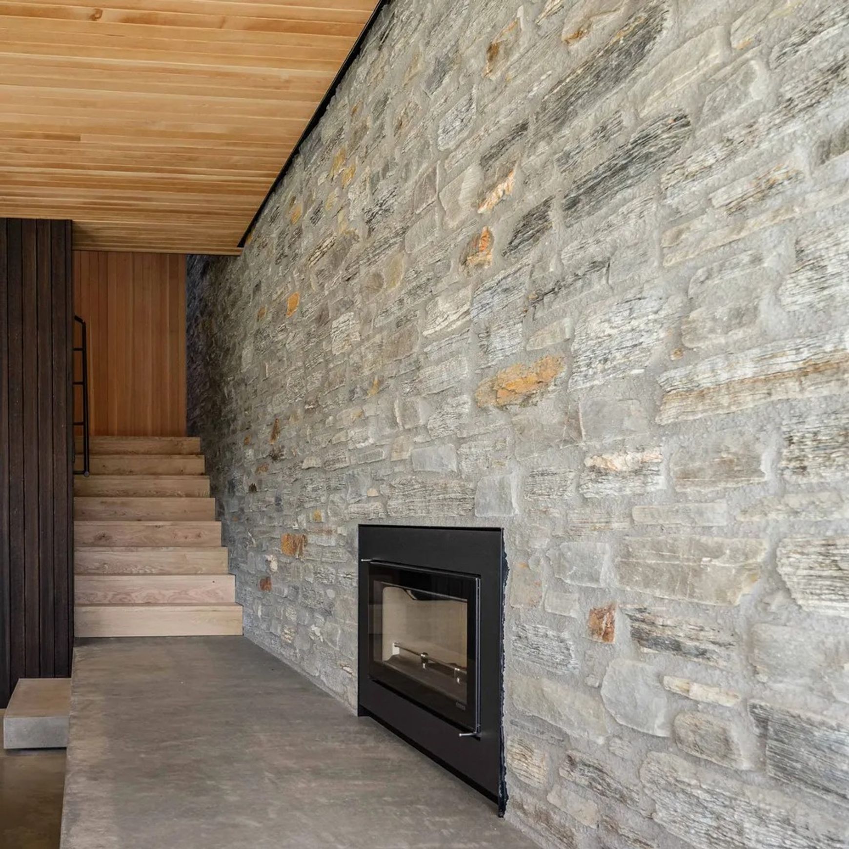 Blended Schist Cladding