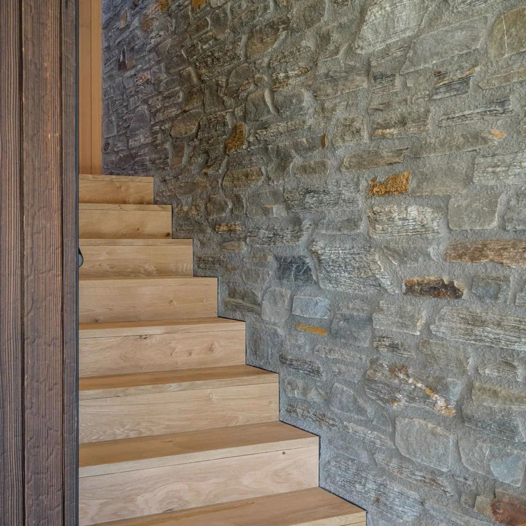 Blended Schist Cladding