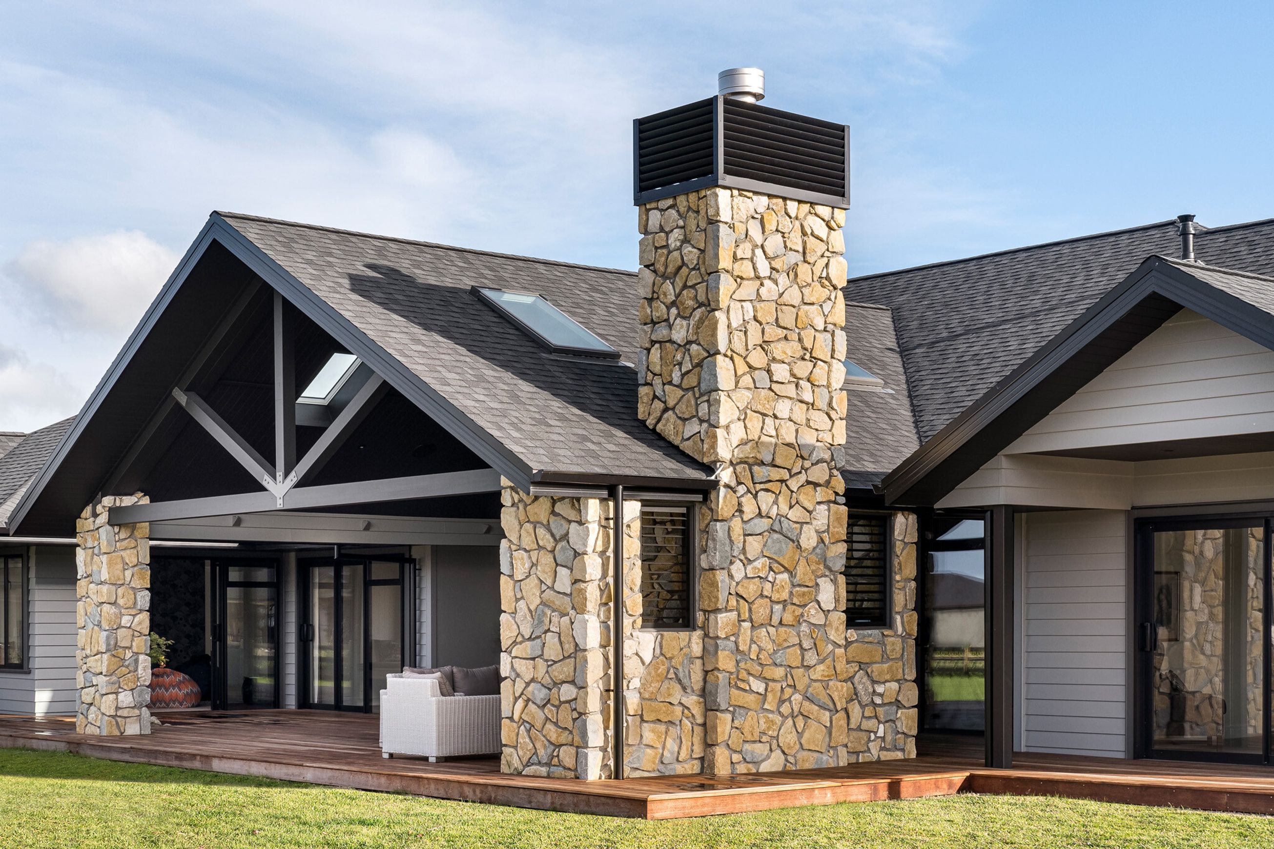 Te Kuiti Two-tone Limestone Cladding