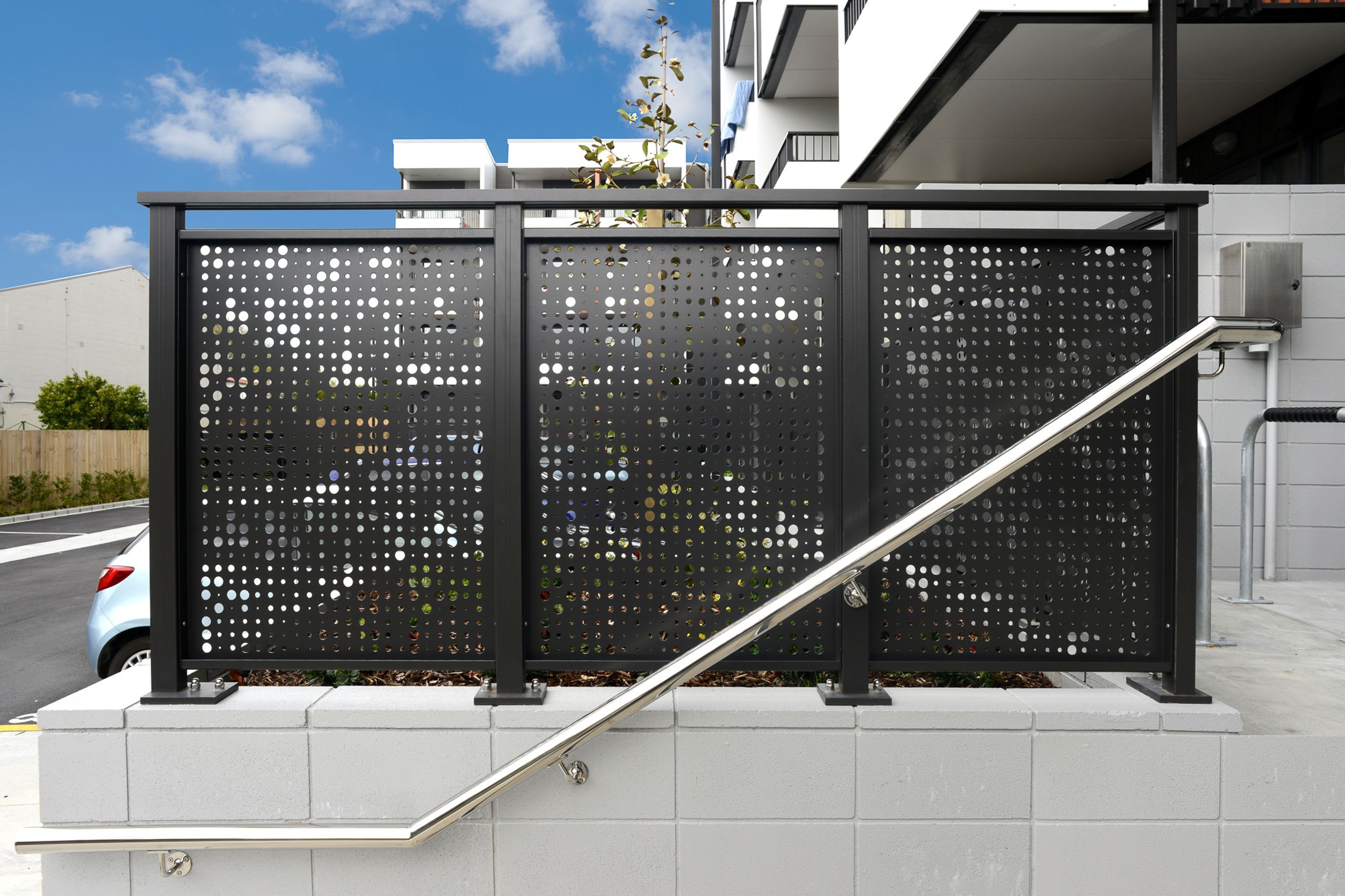 Skyrail A Solid Post with Sheet I Aluminium Balustrade