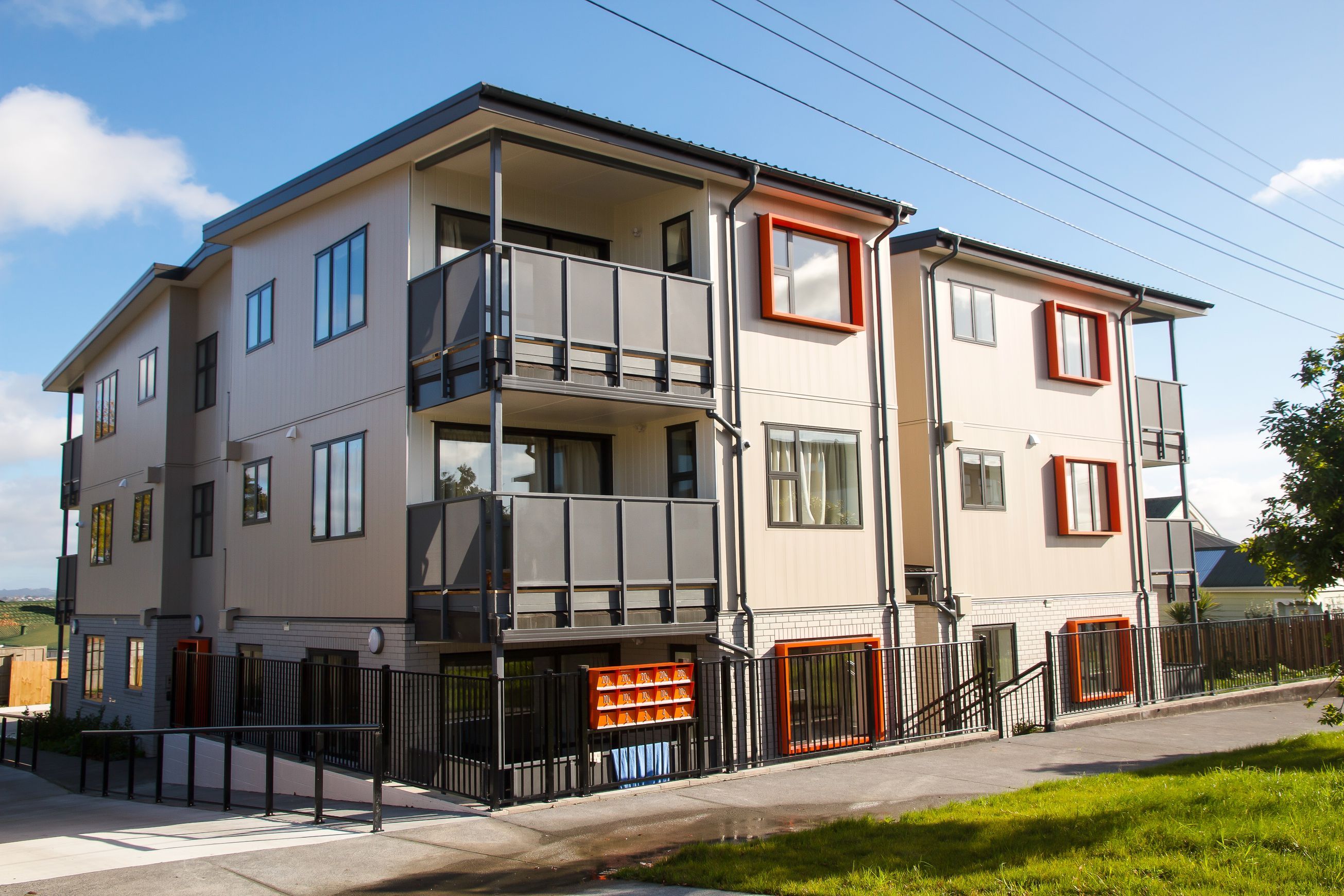 Edge® Lamerra™ Aluminium Balustrade